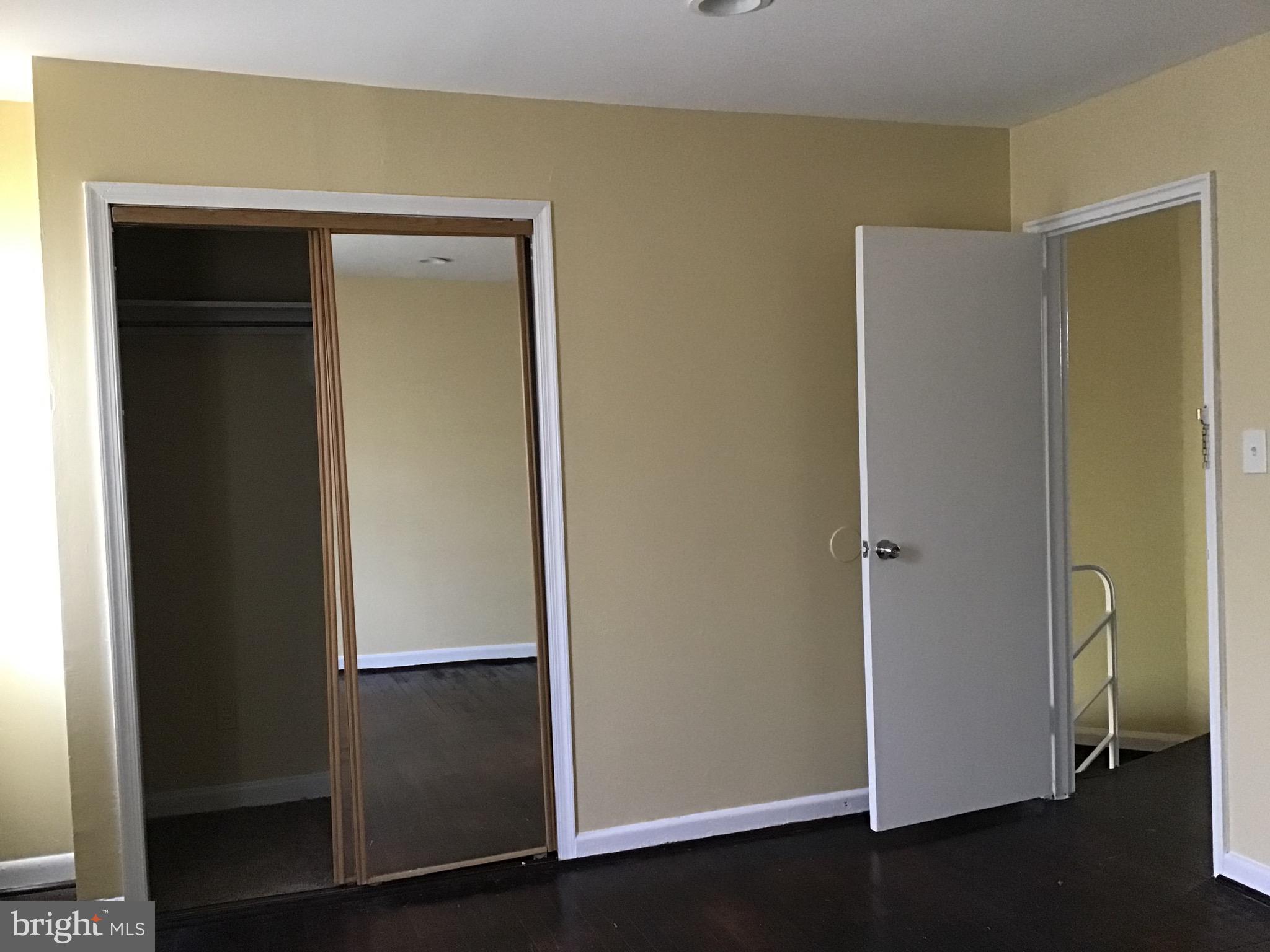 IVERSON MEWS CONDOMINIUM - Residential Lease