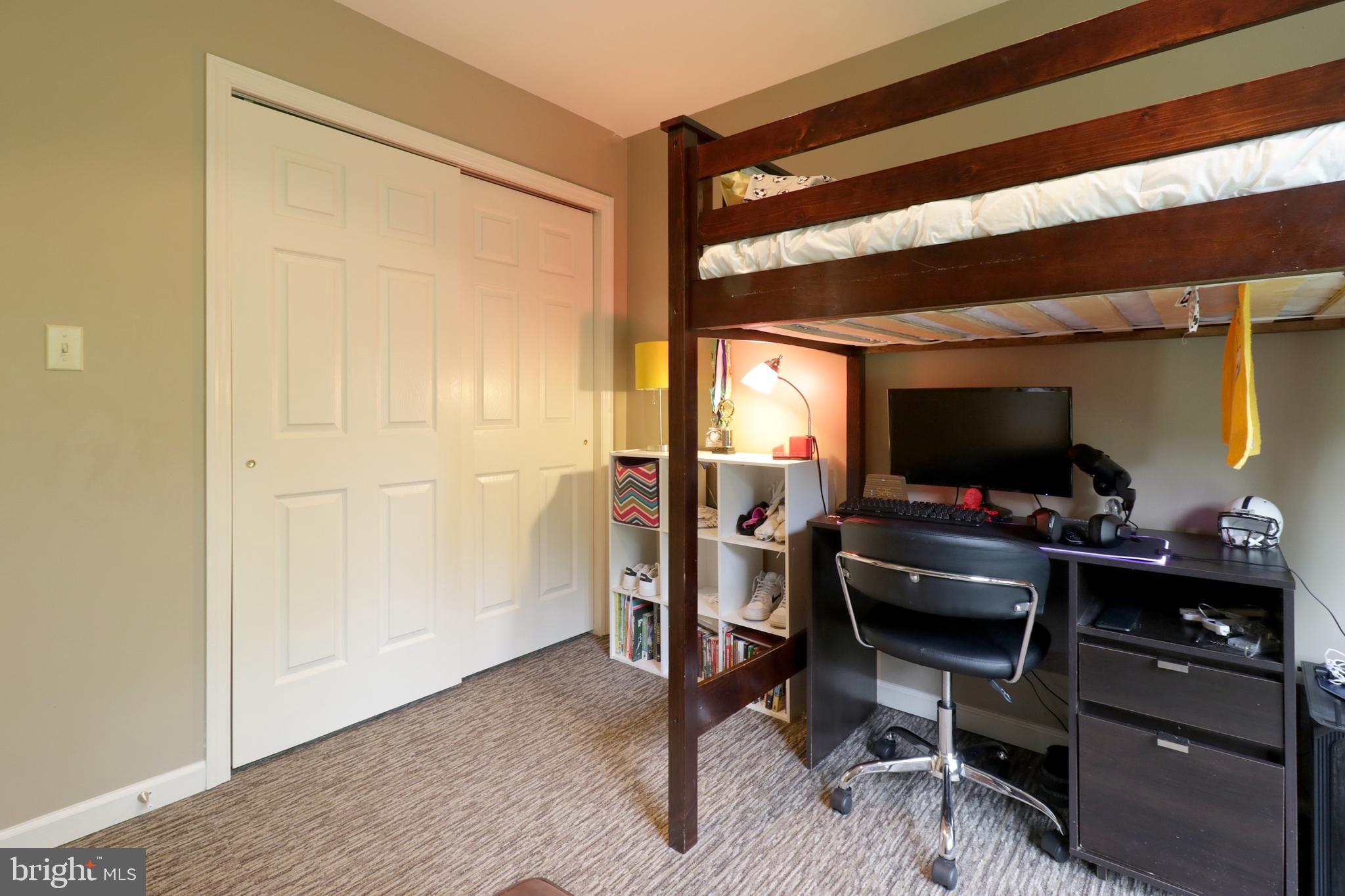 GREENLEAF MANOR - Residential