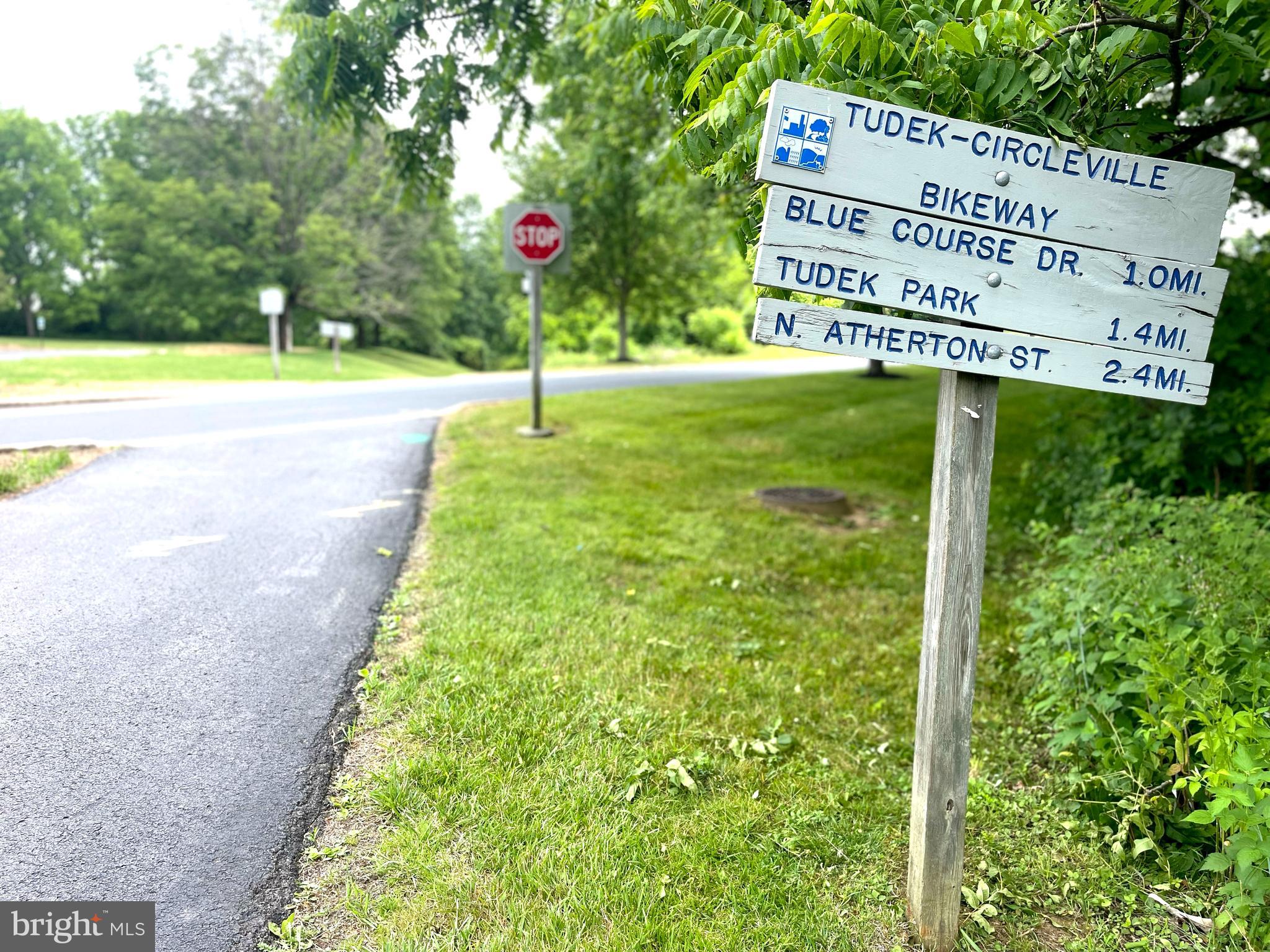 GREENLEAF MANOR - Residential