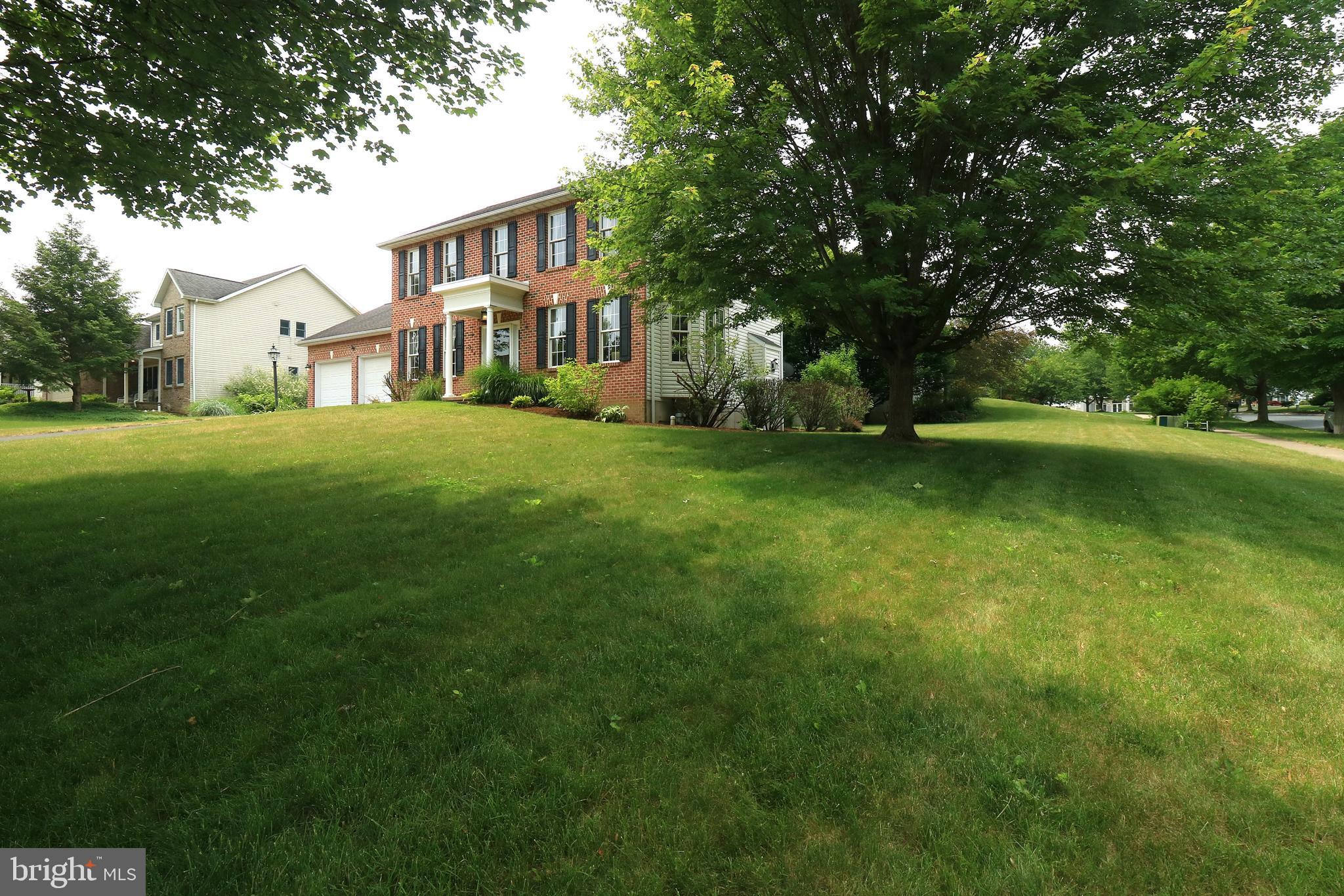 GREENLEAF MANOR - Residential