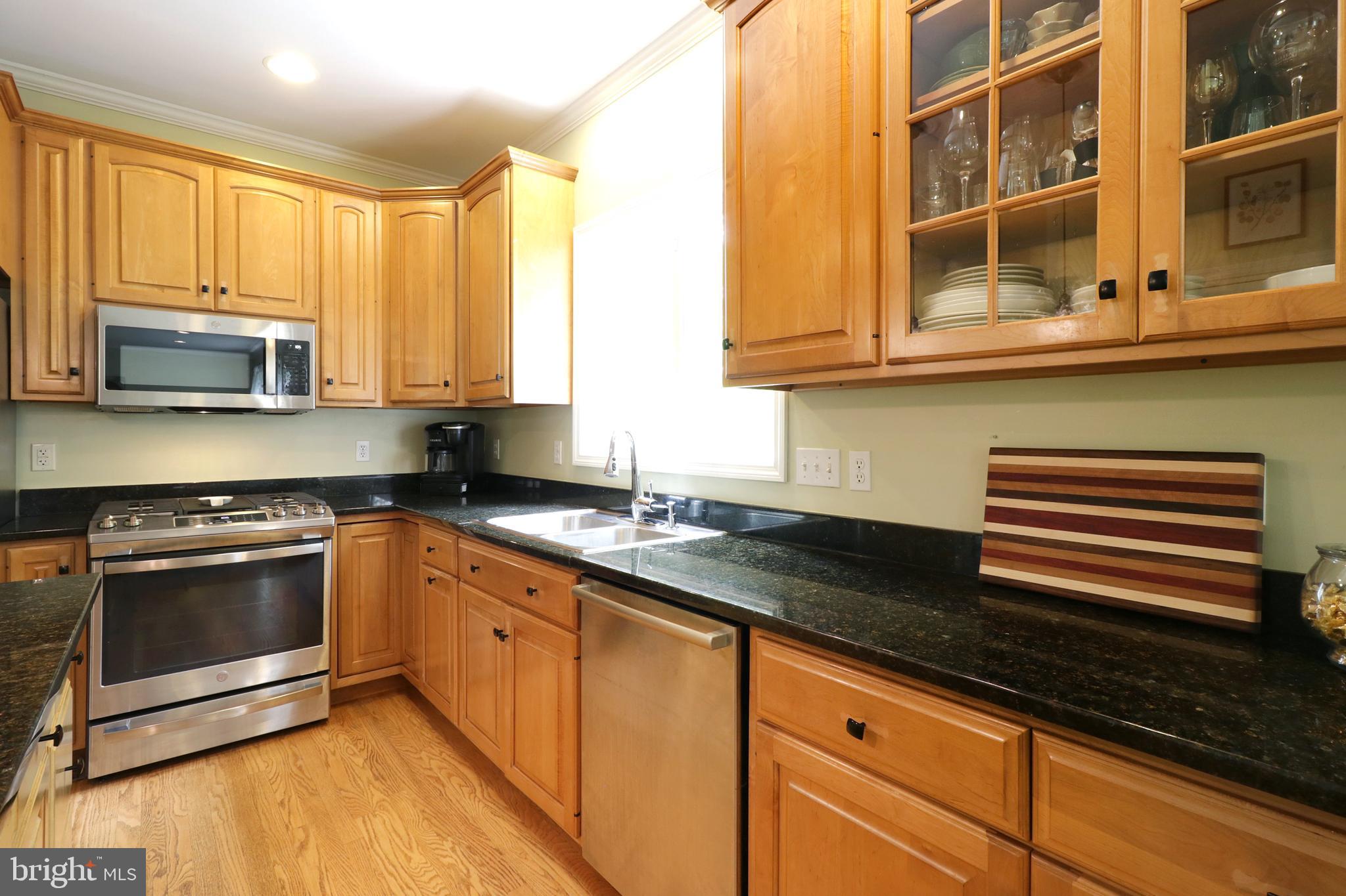 GREENLEAF MANOR - Residential