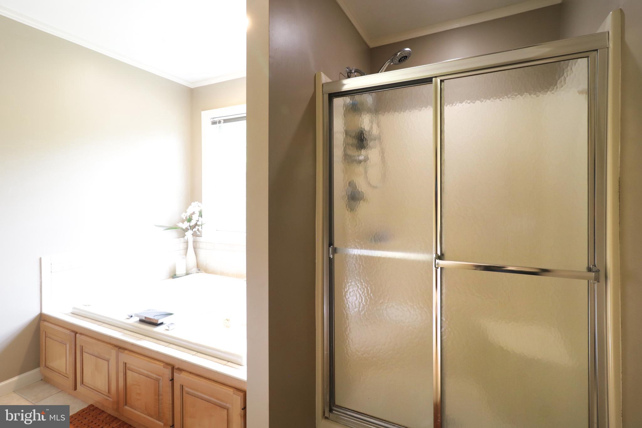 GREENLEAF MANOR - Residential