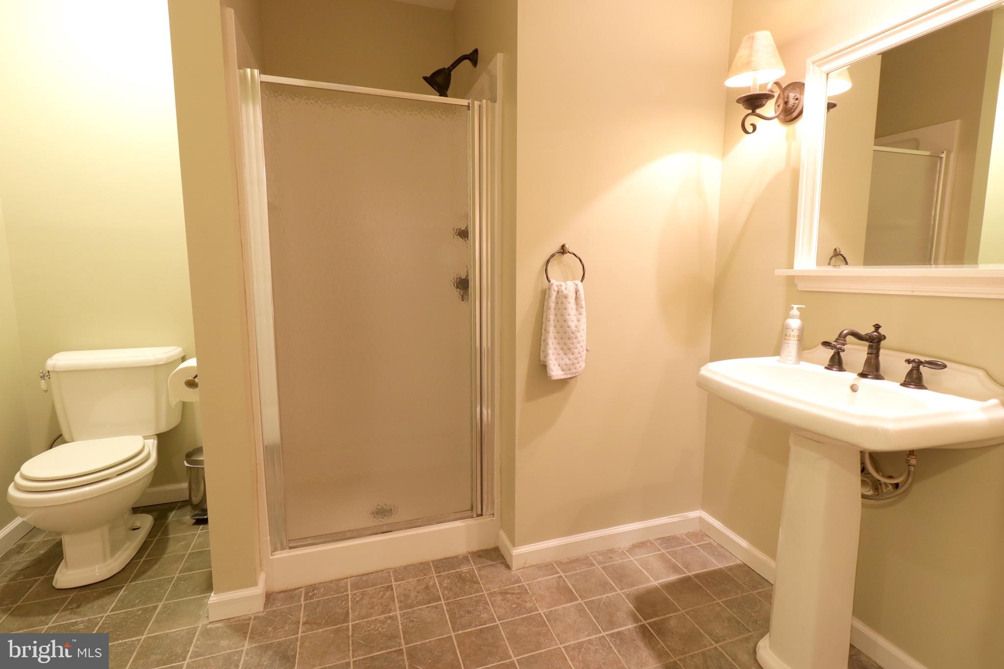 GREENLEAF MANOR - Residential