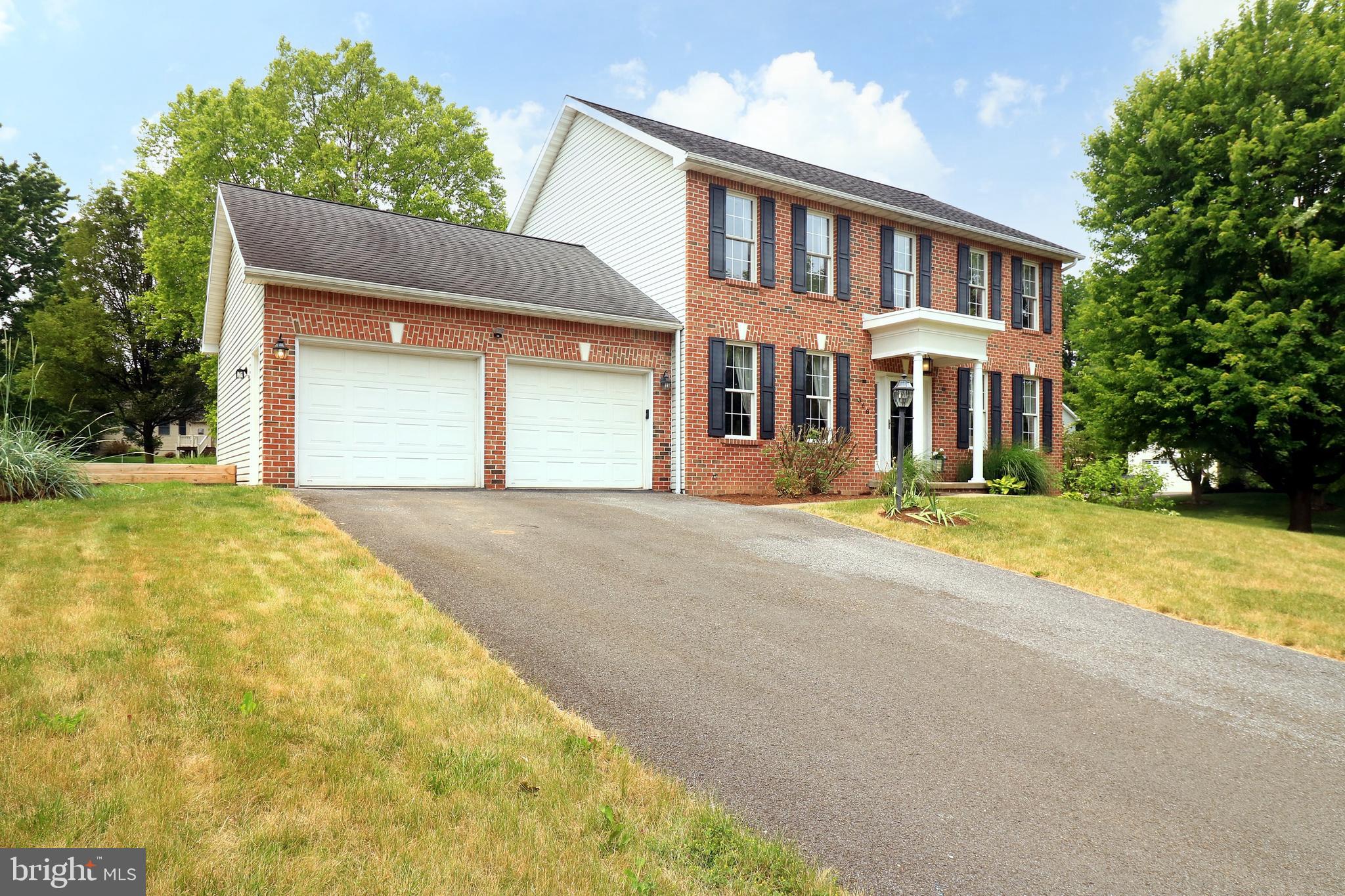 GREENLEAF MANOR - Residential