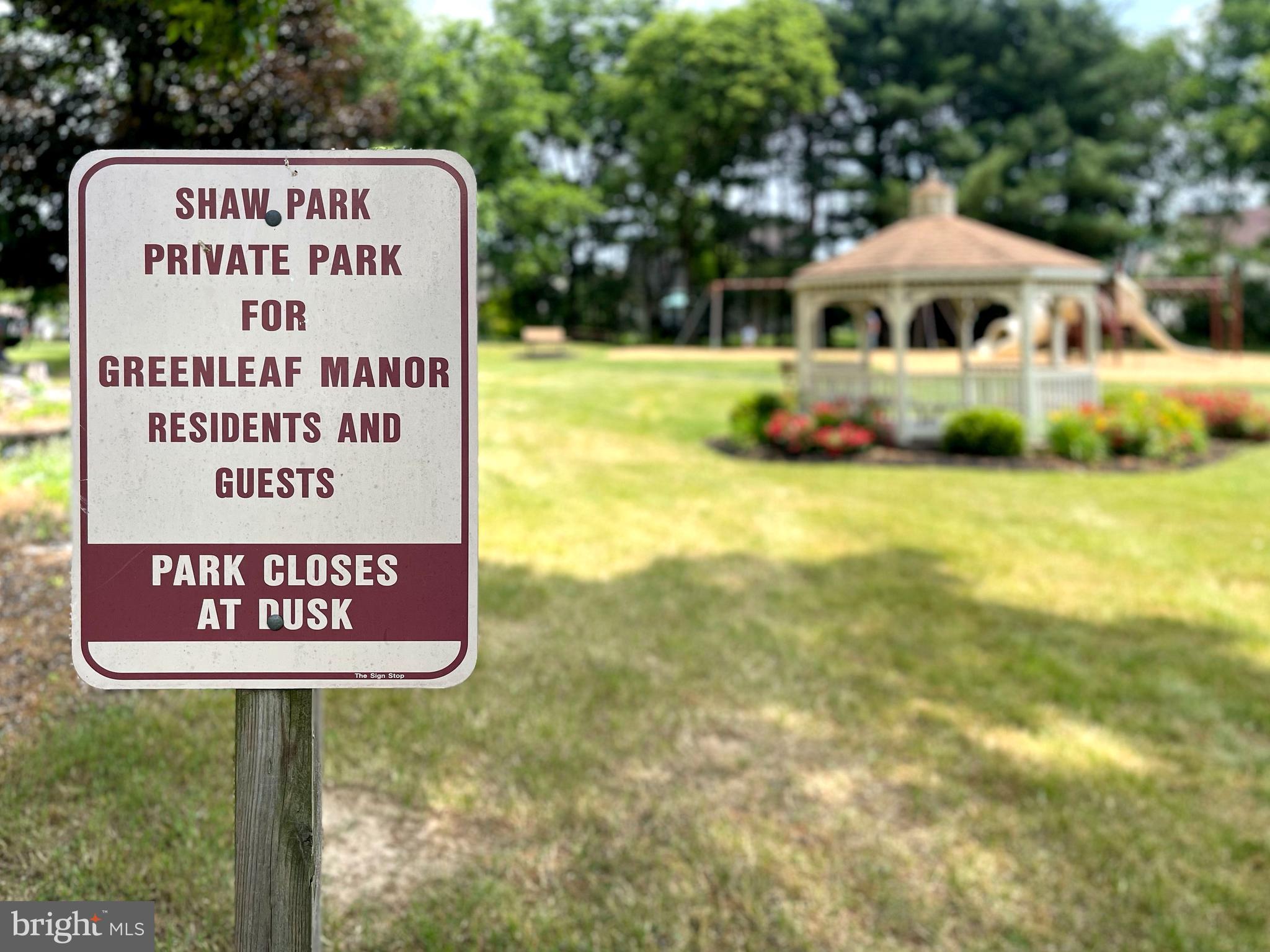 GREENLEAF MANOR - Residential