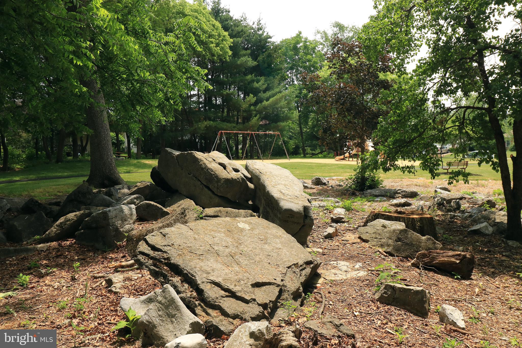 GREENLEAF MANOR - Residential