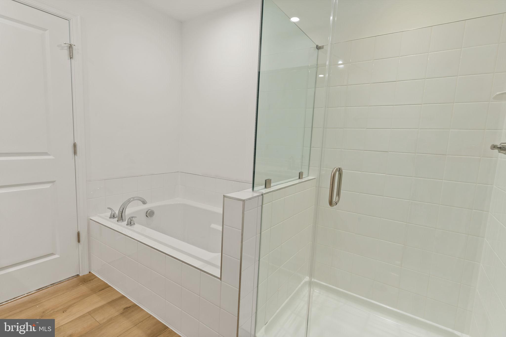 SOUTH BROOK - Residential