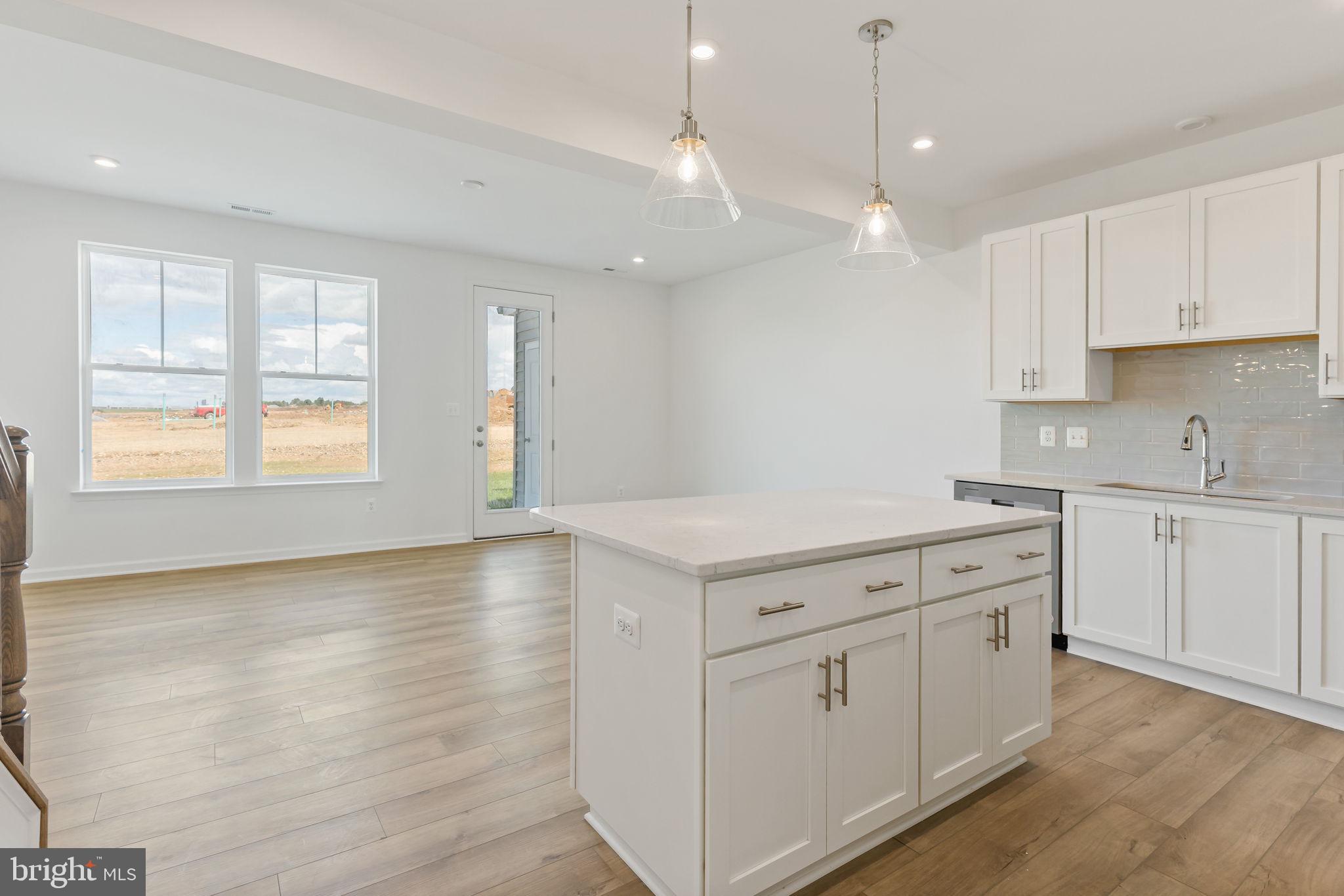 SOUTH BROOK - Residential