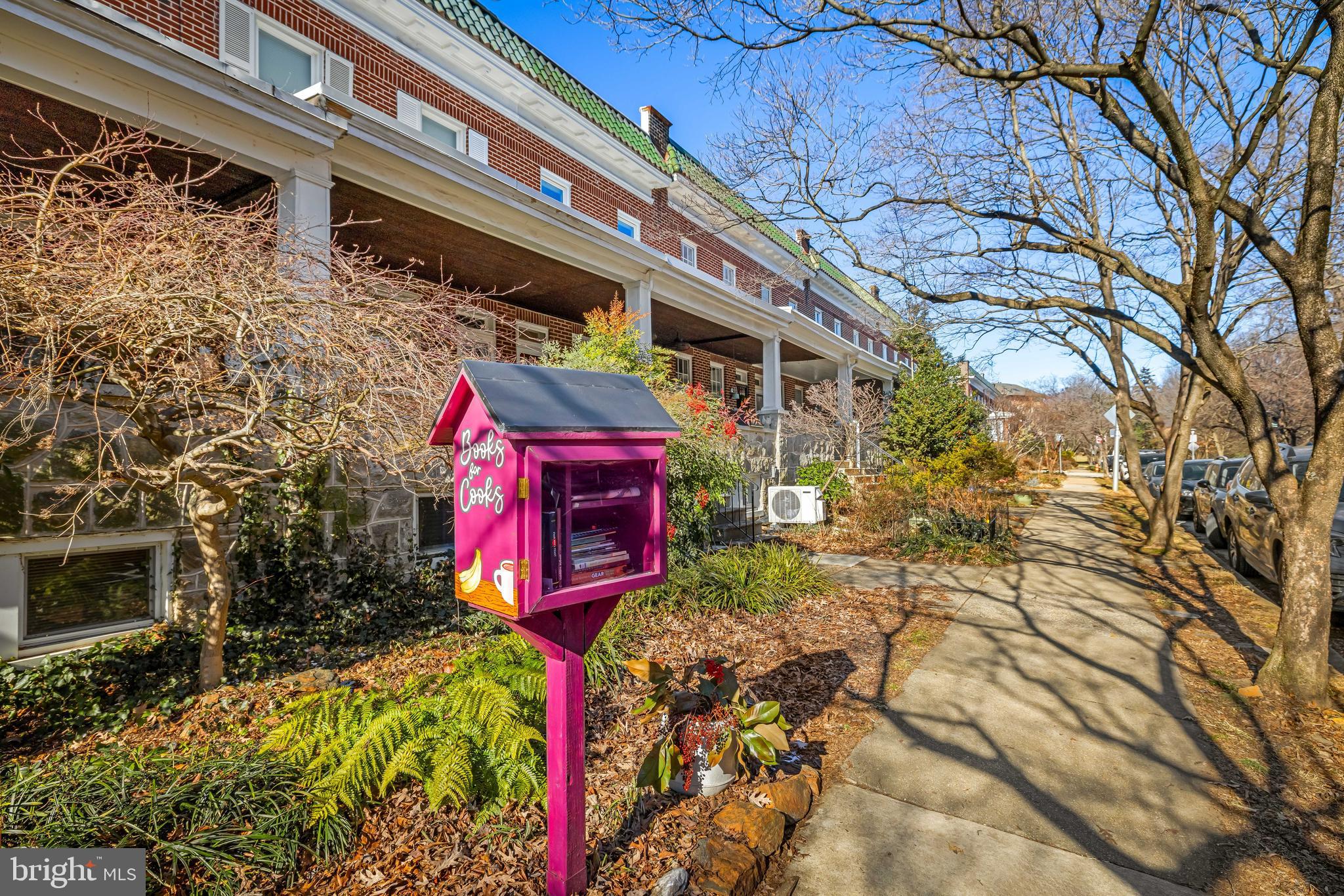 WYMAN PARK HAMPDEN - Residential