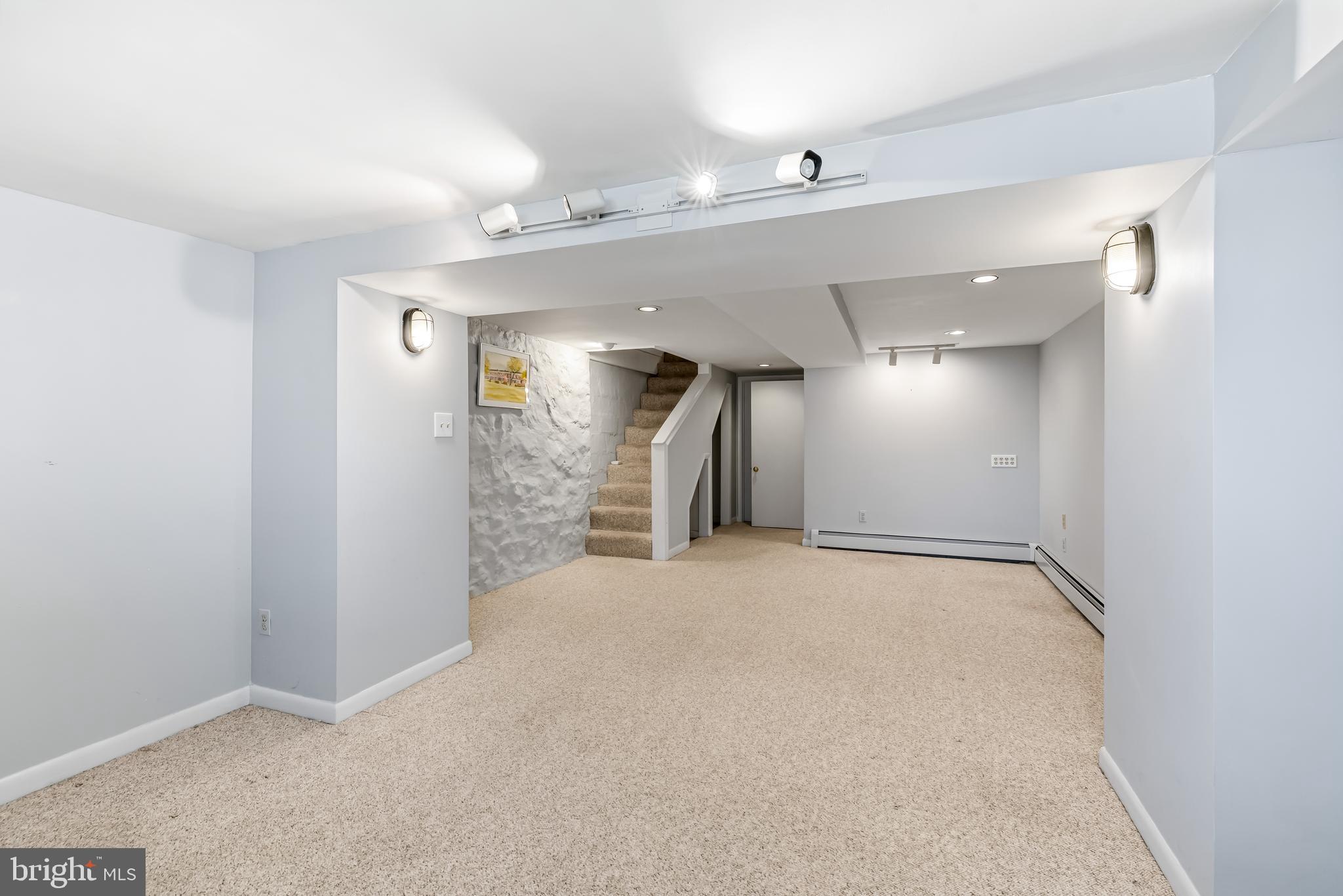 WYMAN PARK HAMPDEN - Residential