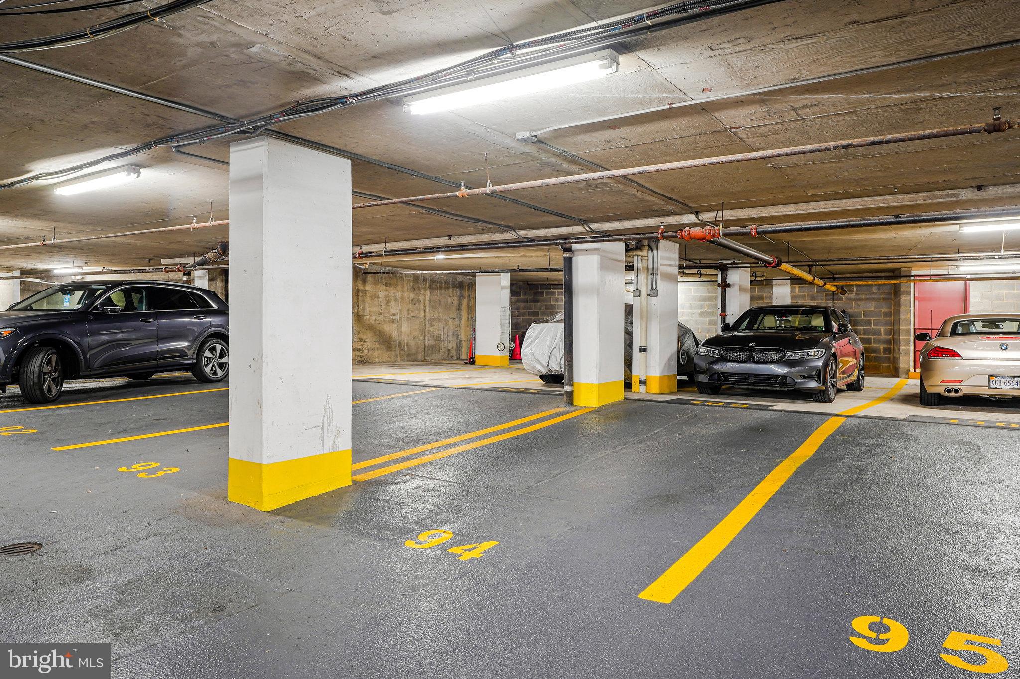 REGENCY AT MCLEAN - Residential