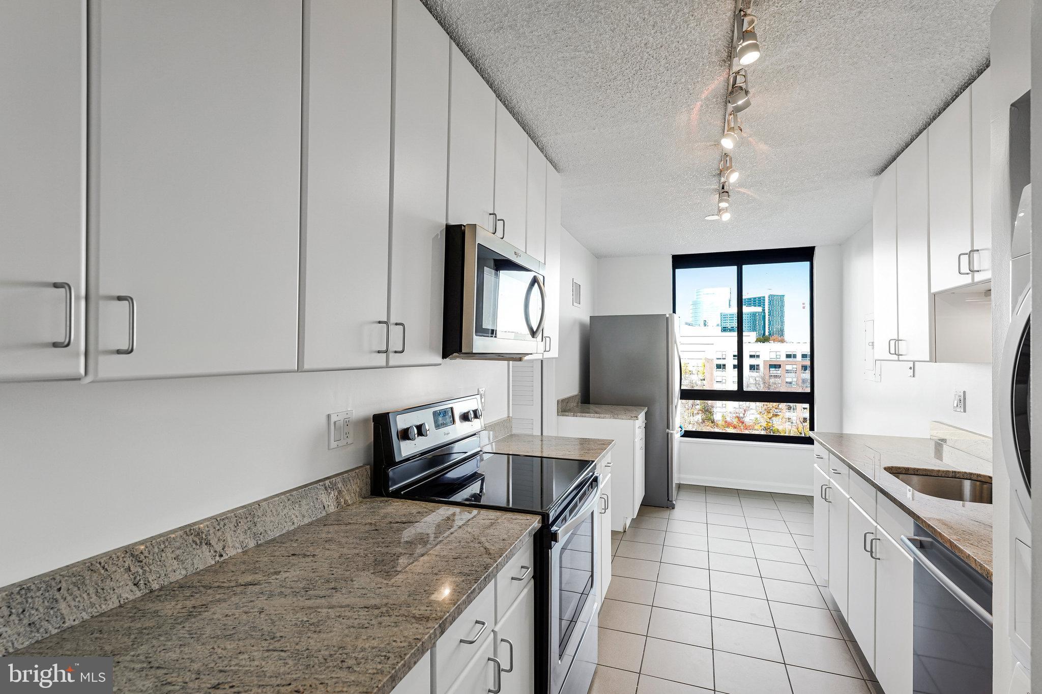 REGENCY AT MCLEAN - Residential