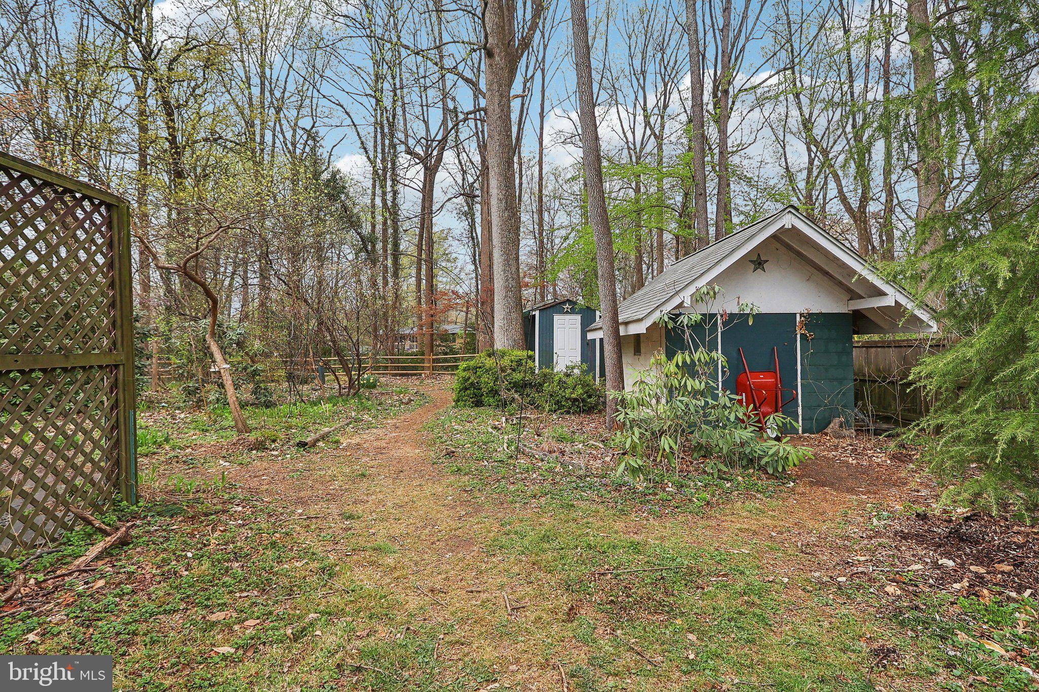 WAKEFIELD FOREST - Residential