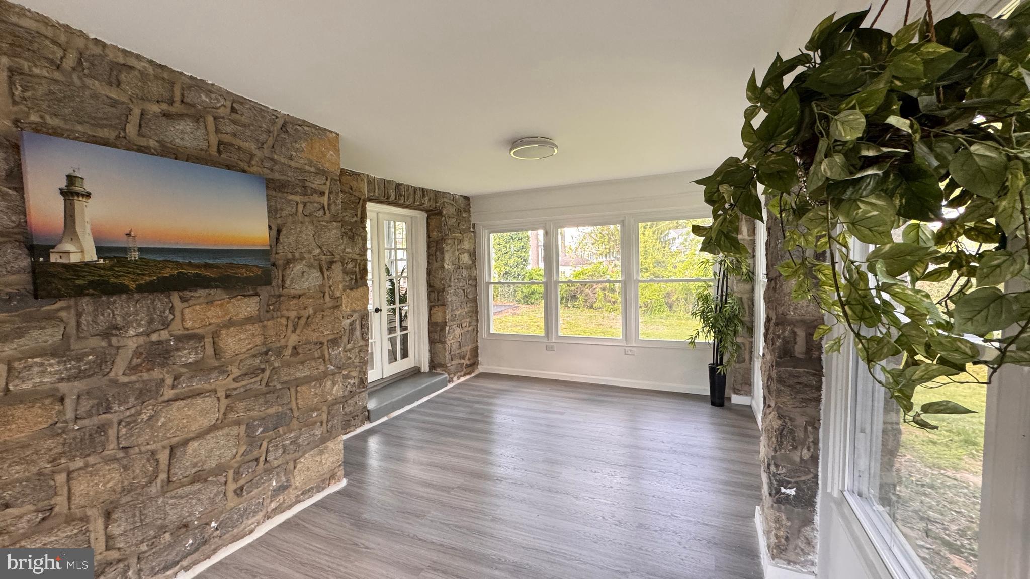 ARONIMINK - Residential