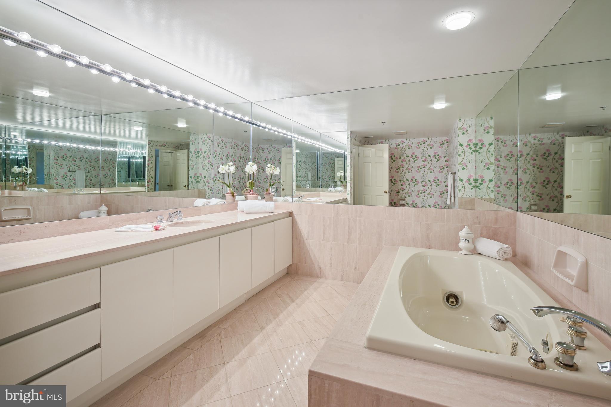 SOMERSET HOUSE 2 - Residential