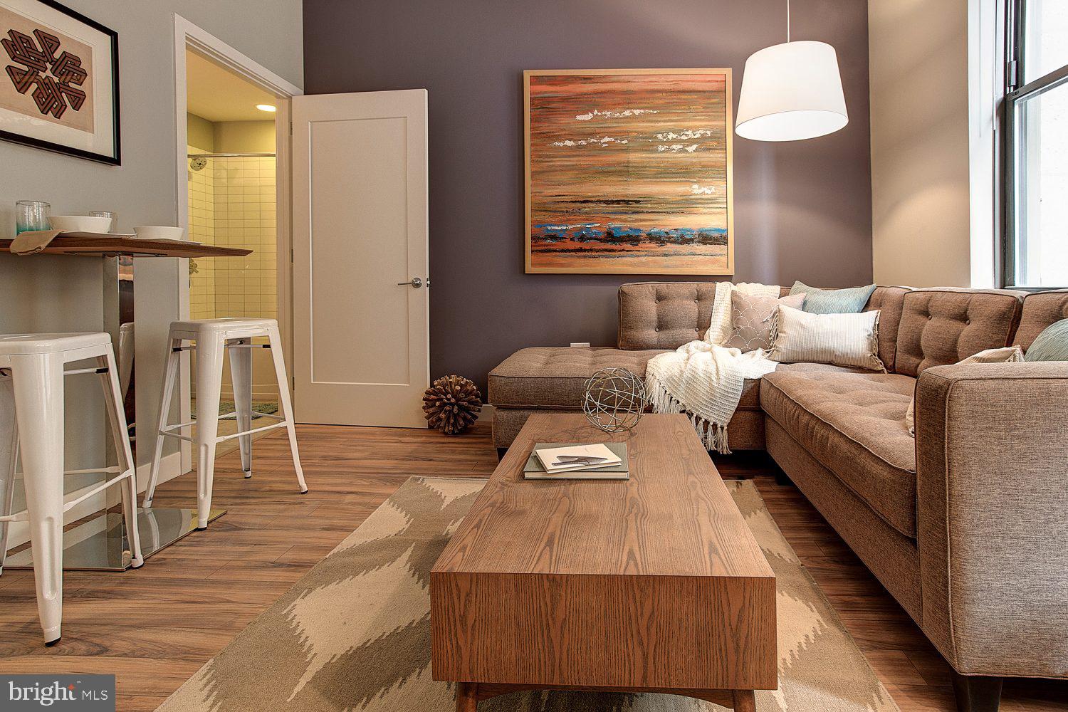 CENTER CITY - Residential Lease