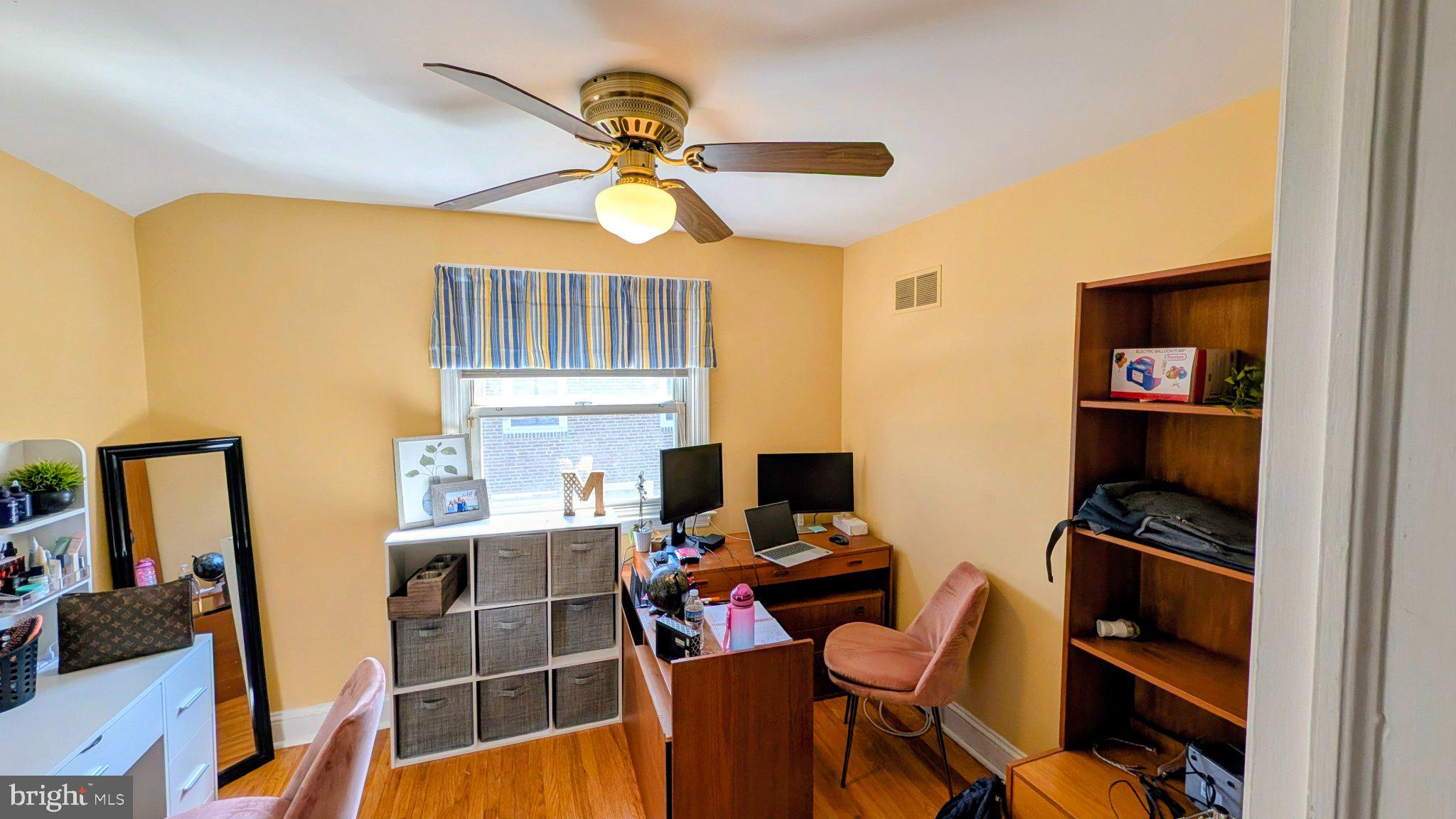 COLONIAL PARK - Residential