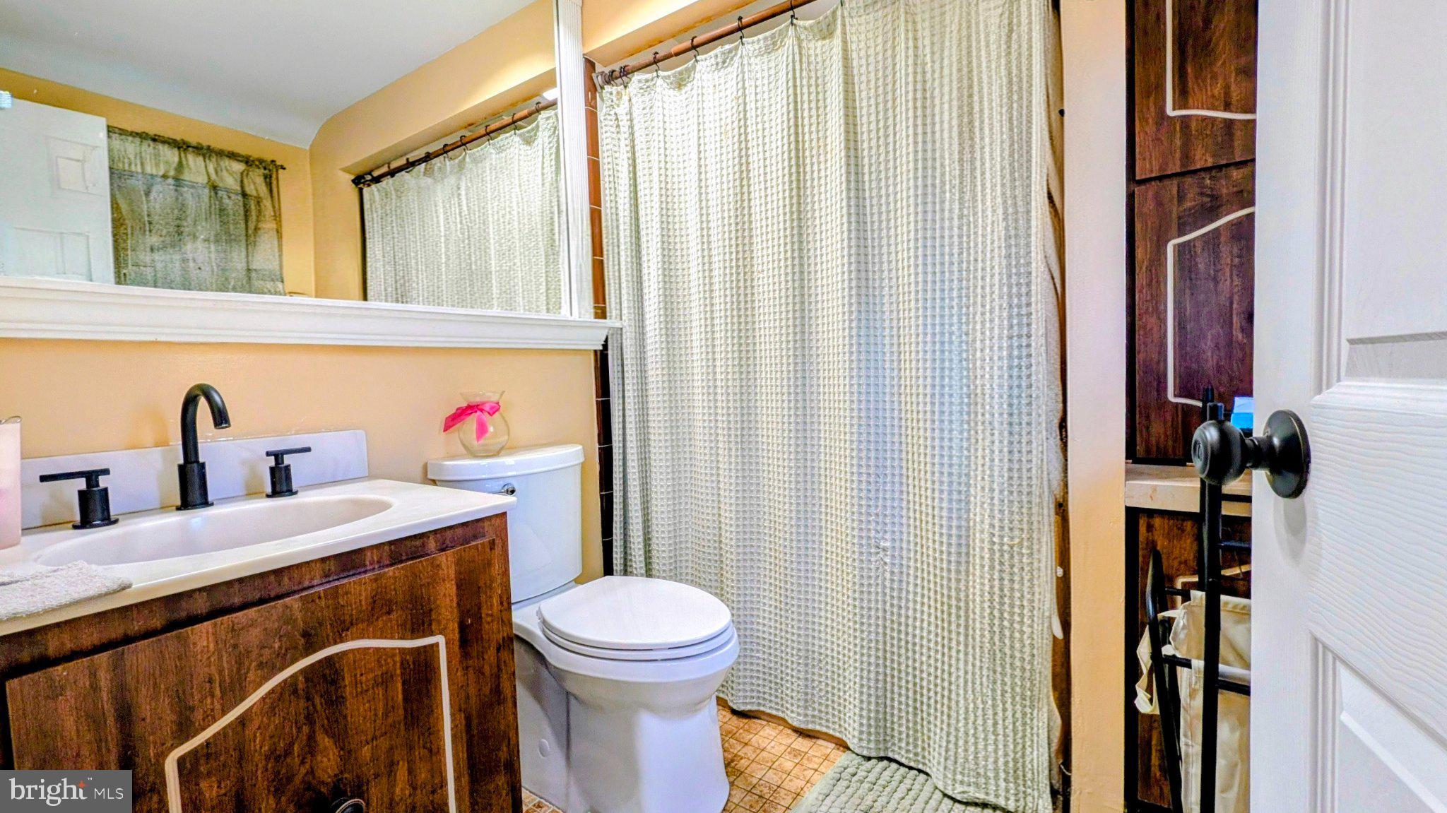 COLONIAL PARK - Residential