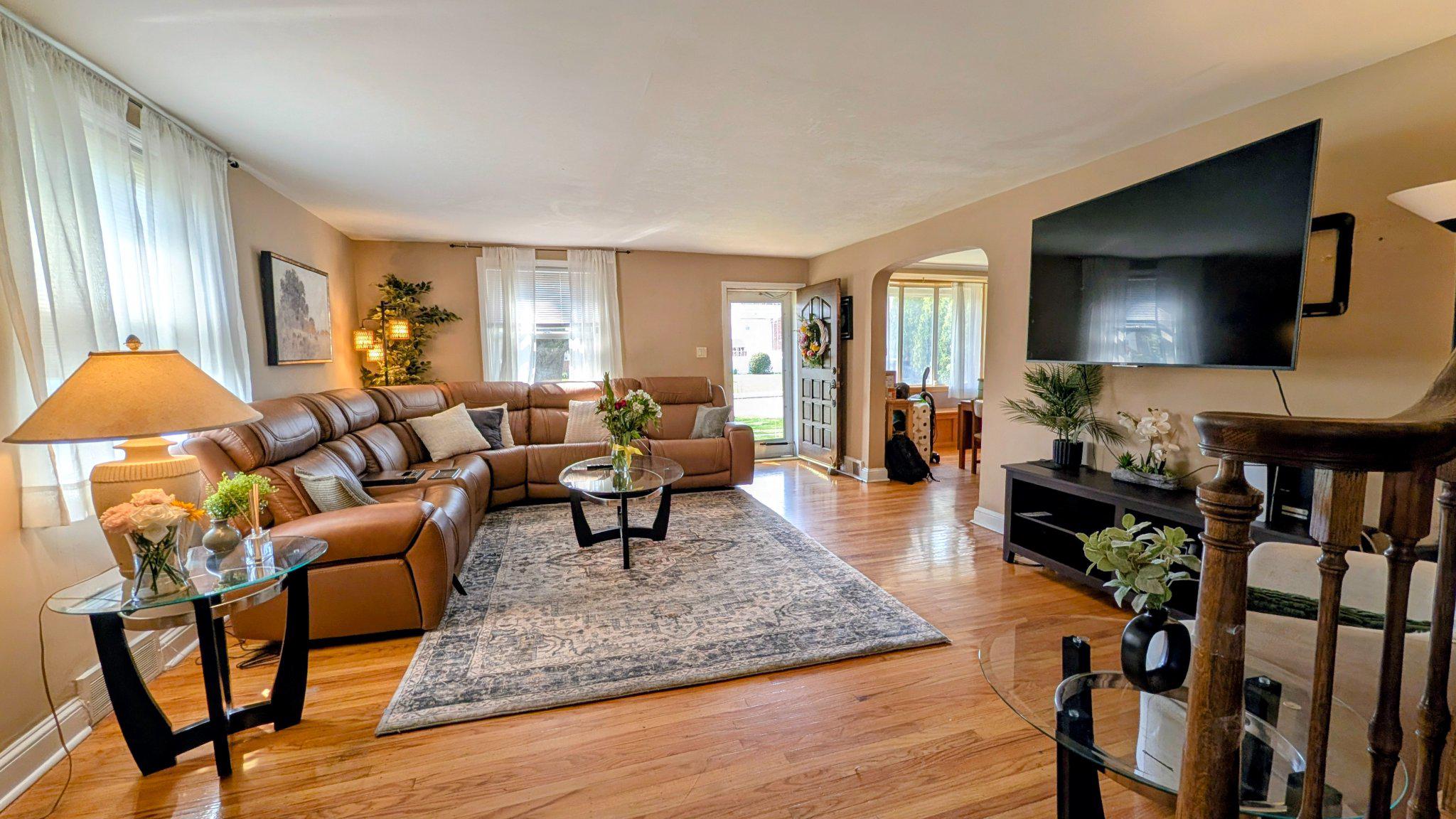 COLONIAL PARK - Residential