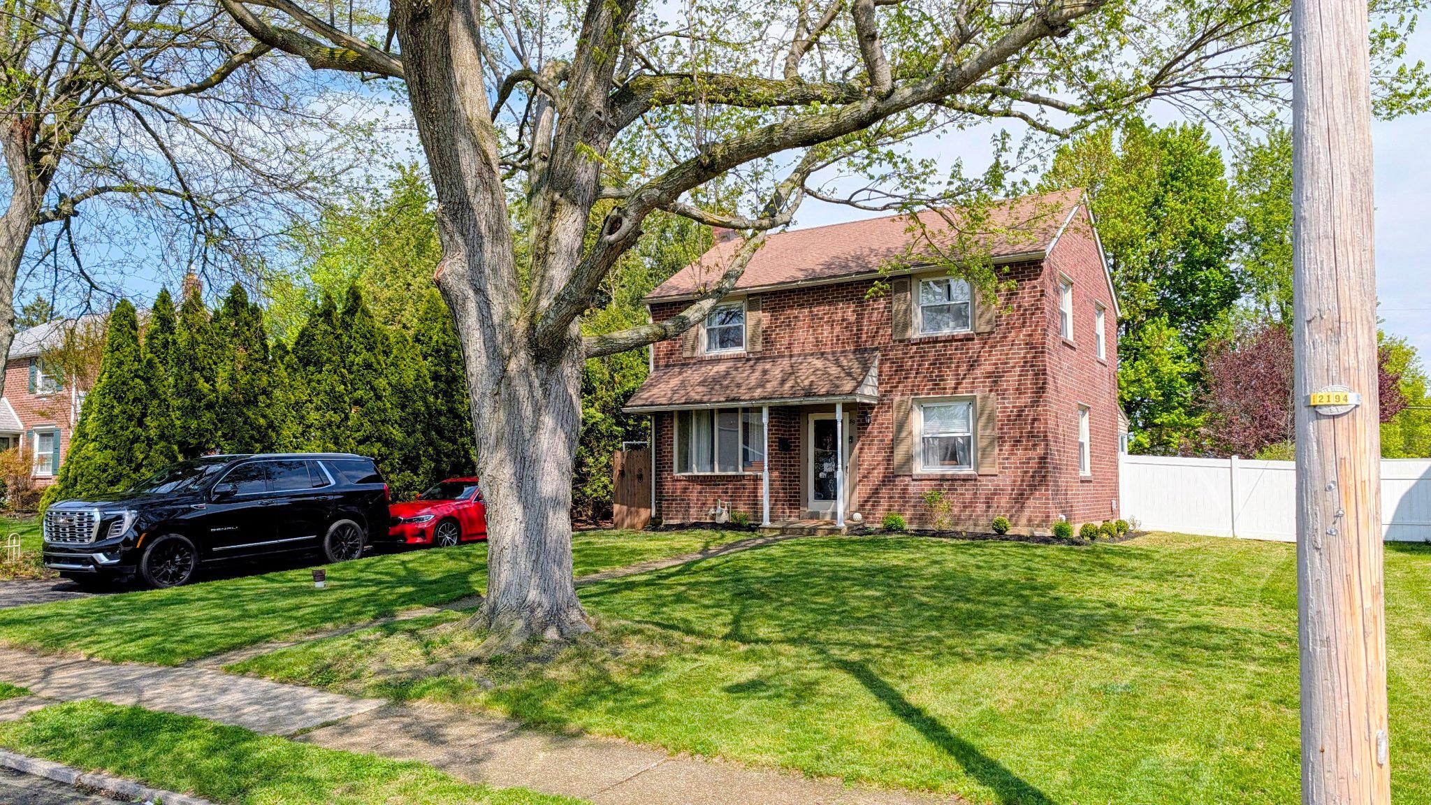 COLONIAL PARK - Residential