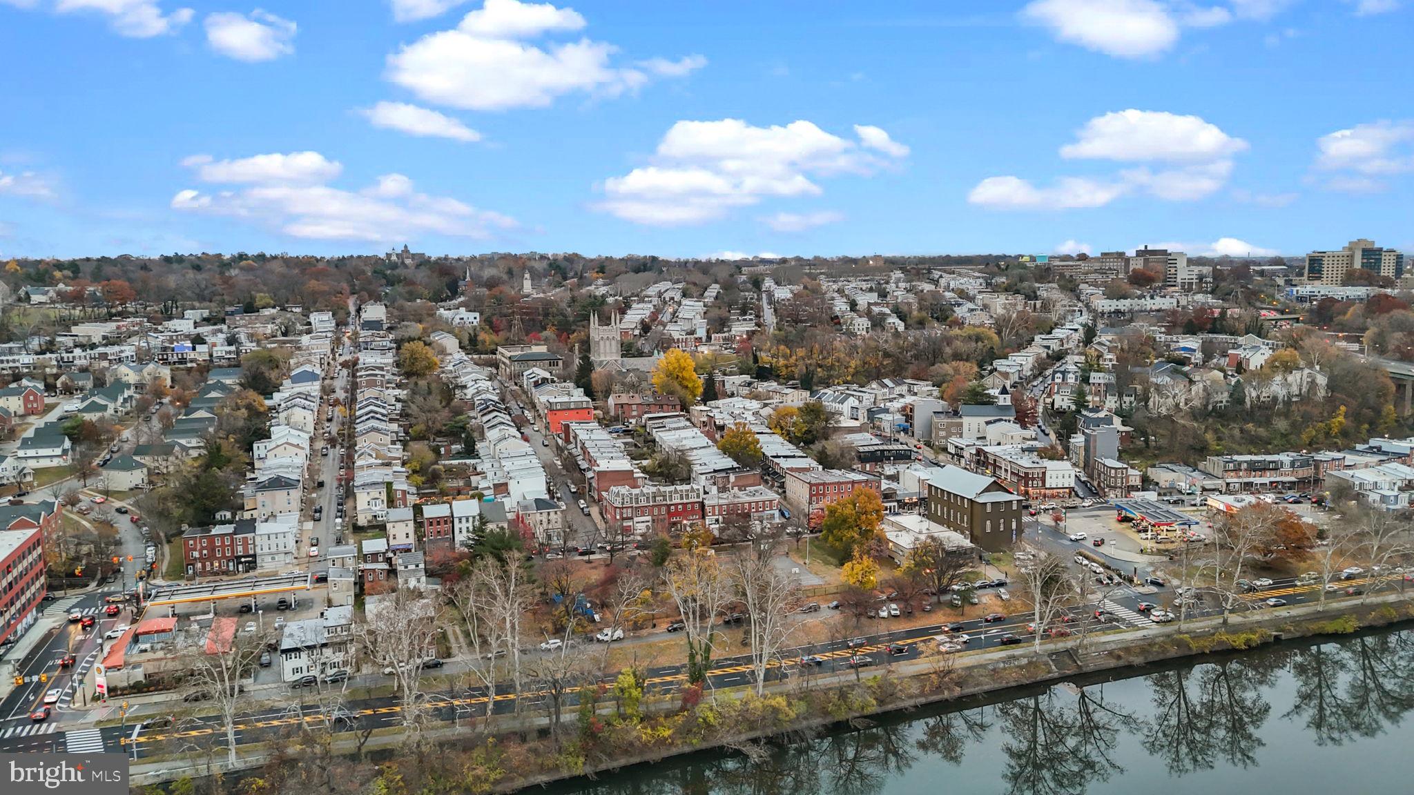 EAST FALLS - Residential