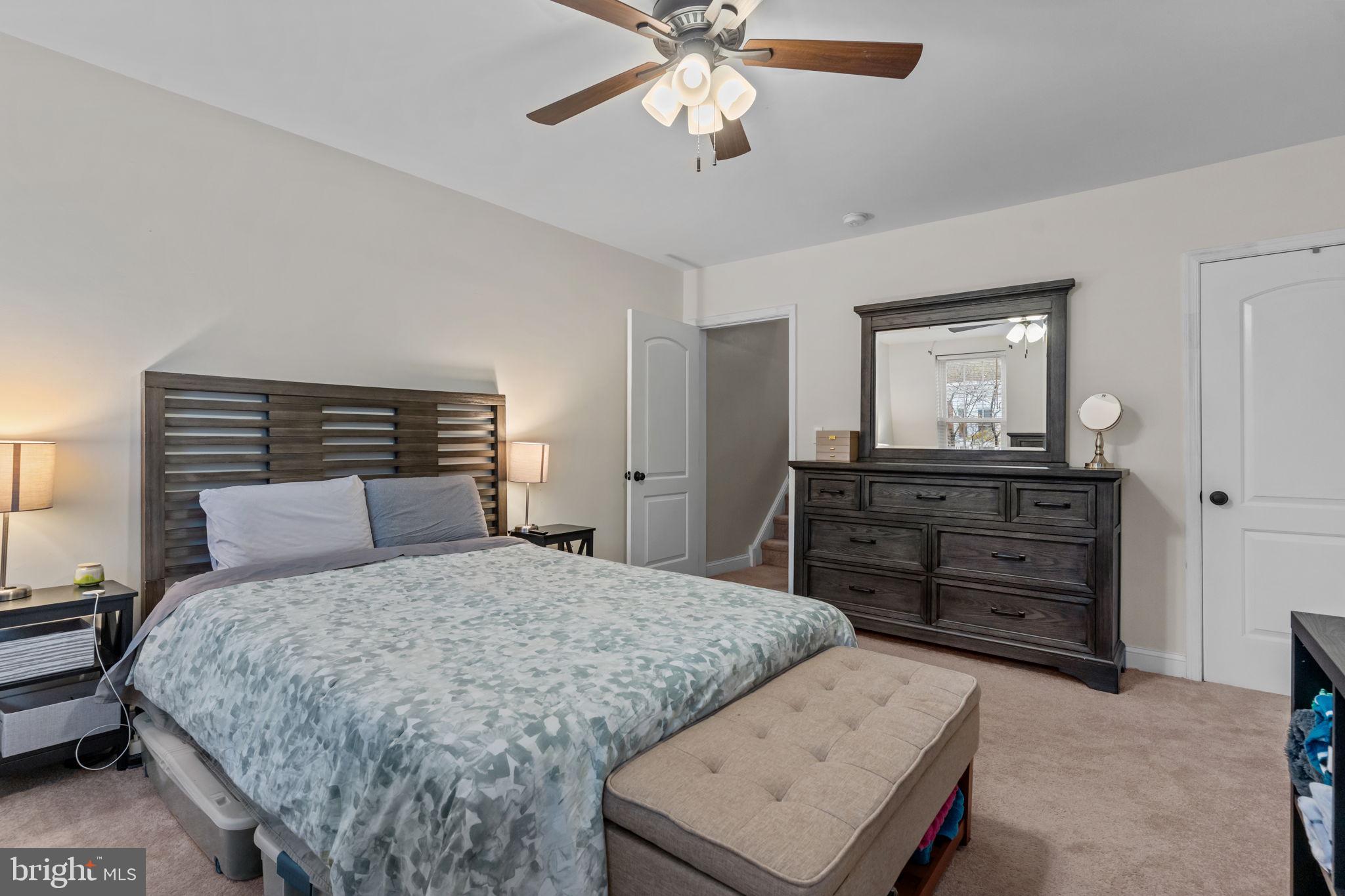 EAST FALLS - Residential