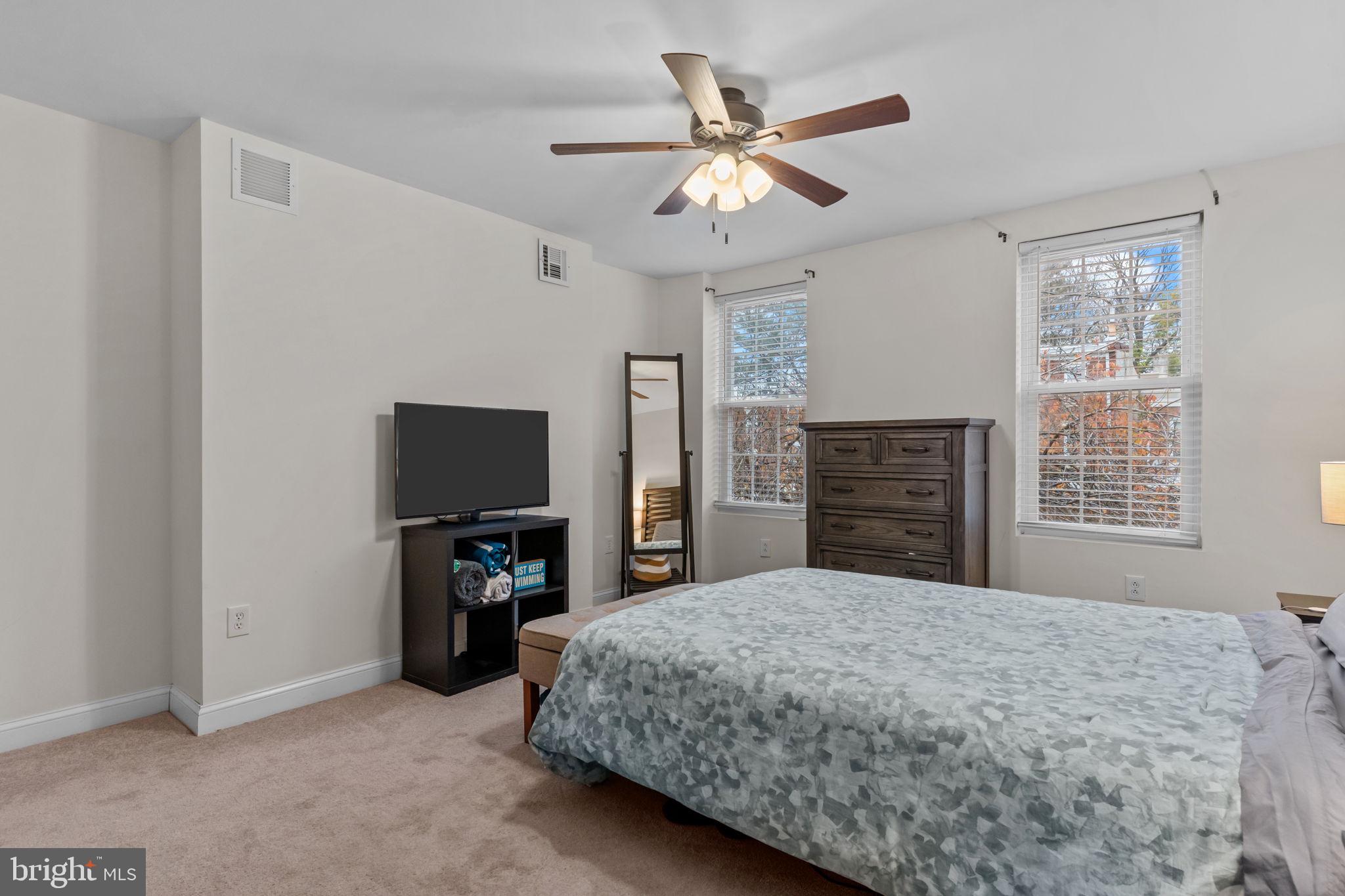 EAST FALLS - Residential