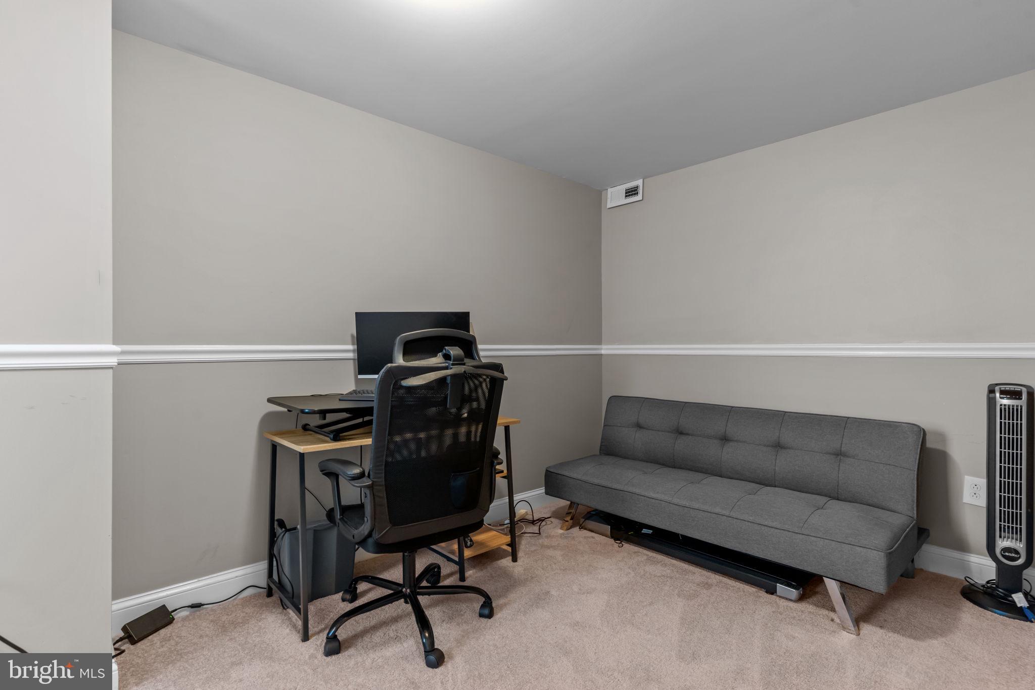 EAST FALLS - Residential