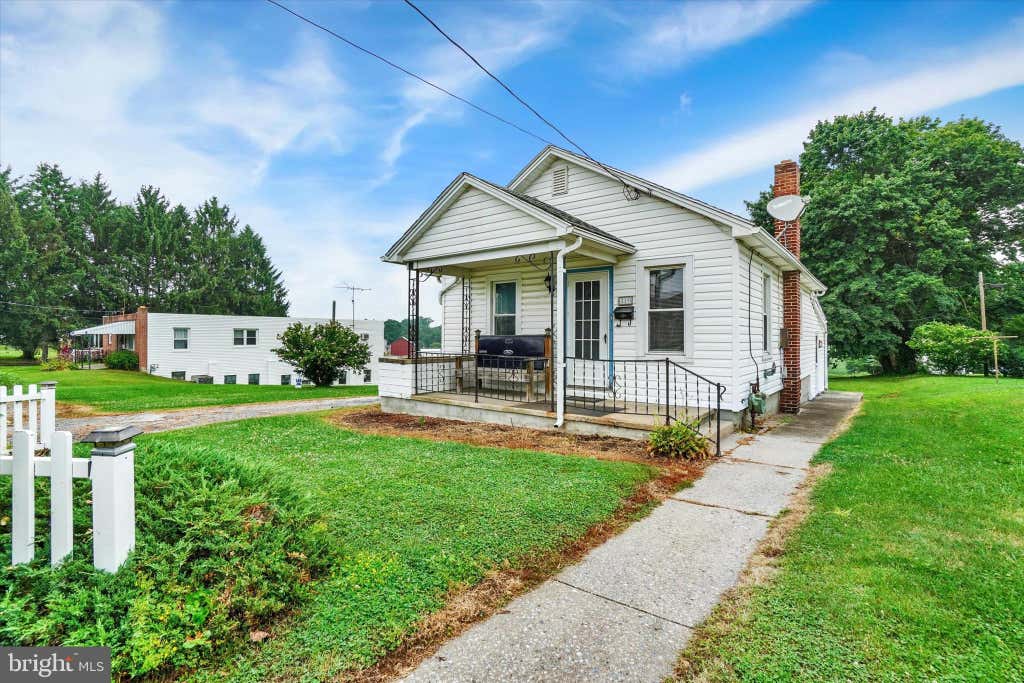 Photo of 559 Wise Avenue, RED LION, PA 17356 (MLS # PAYK2109326)