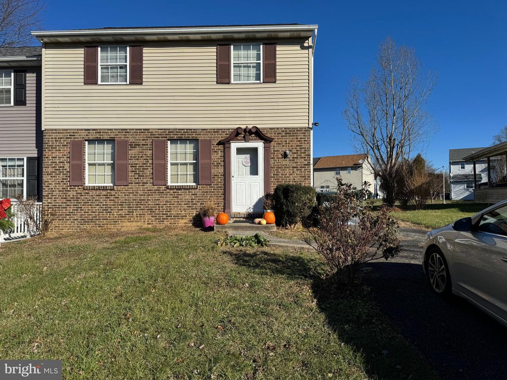 Photo of 447 Garland Circle, LANCASTER, PA 17602 (MLS # PALA2061952)