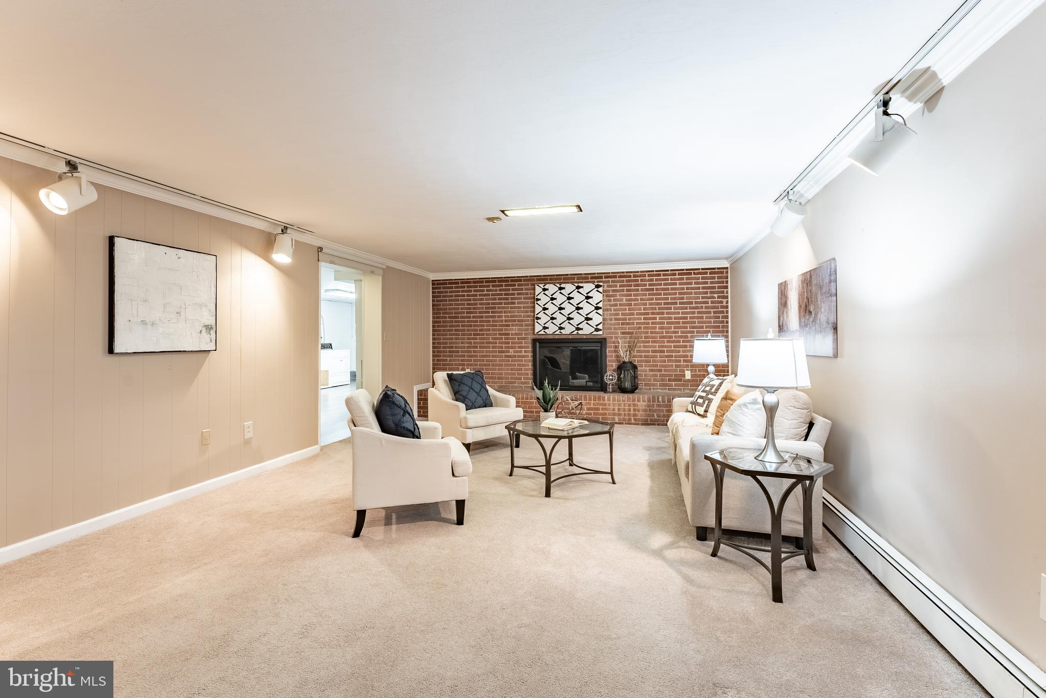 RANDALL - Residential