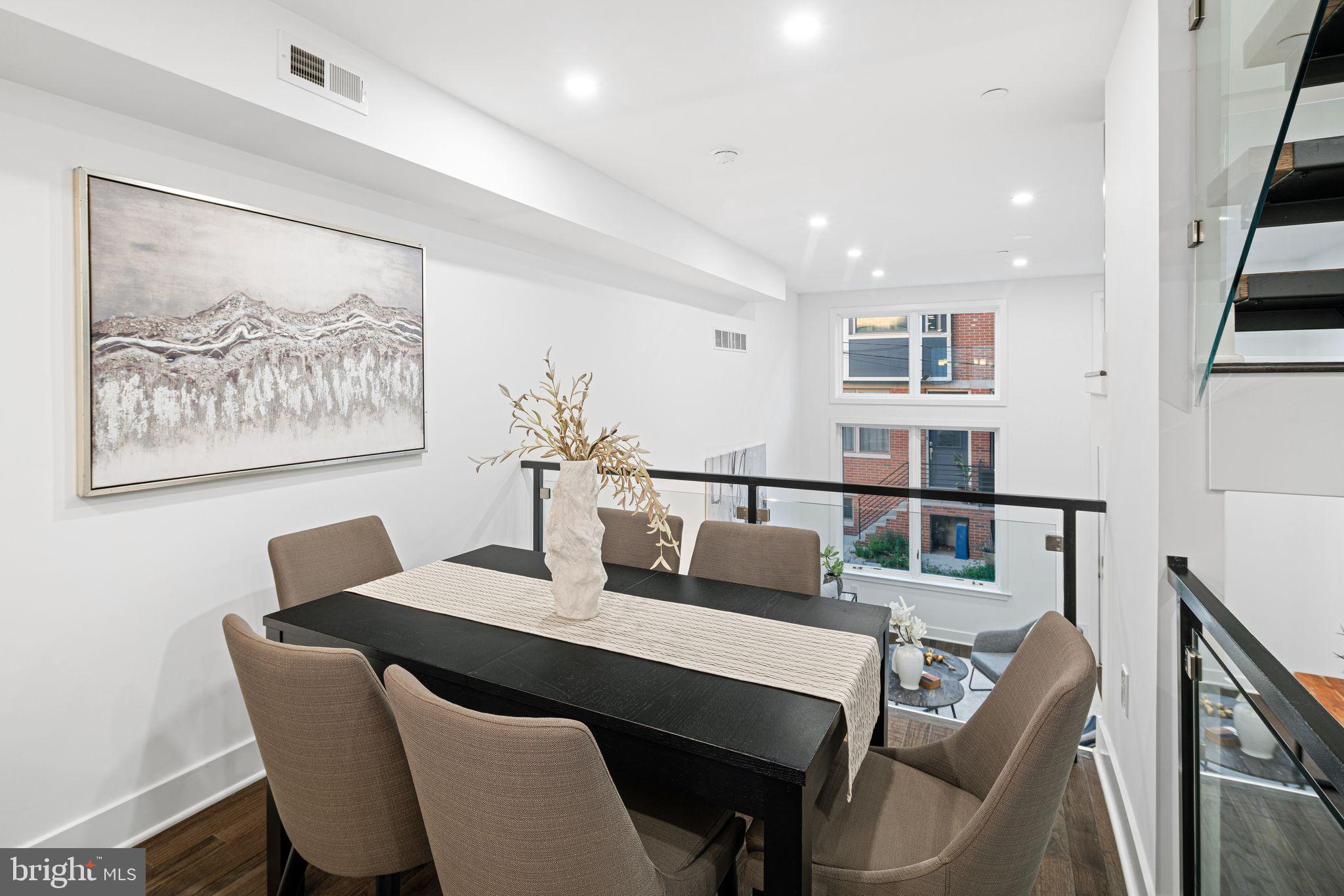 POINT BREEZE - Residential