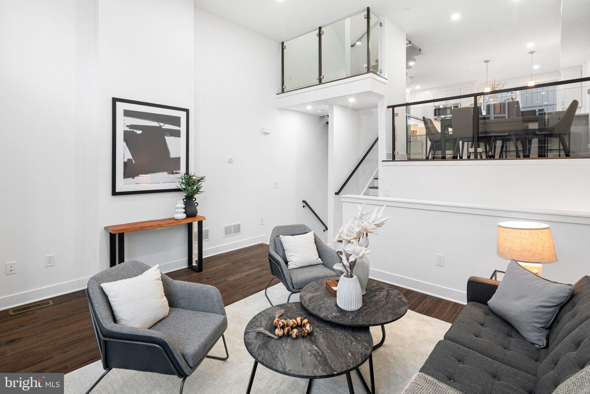 POINT BREEZE - Residential