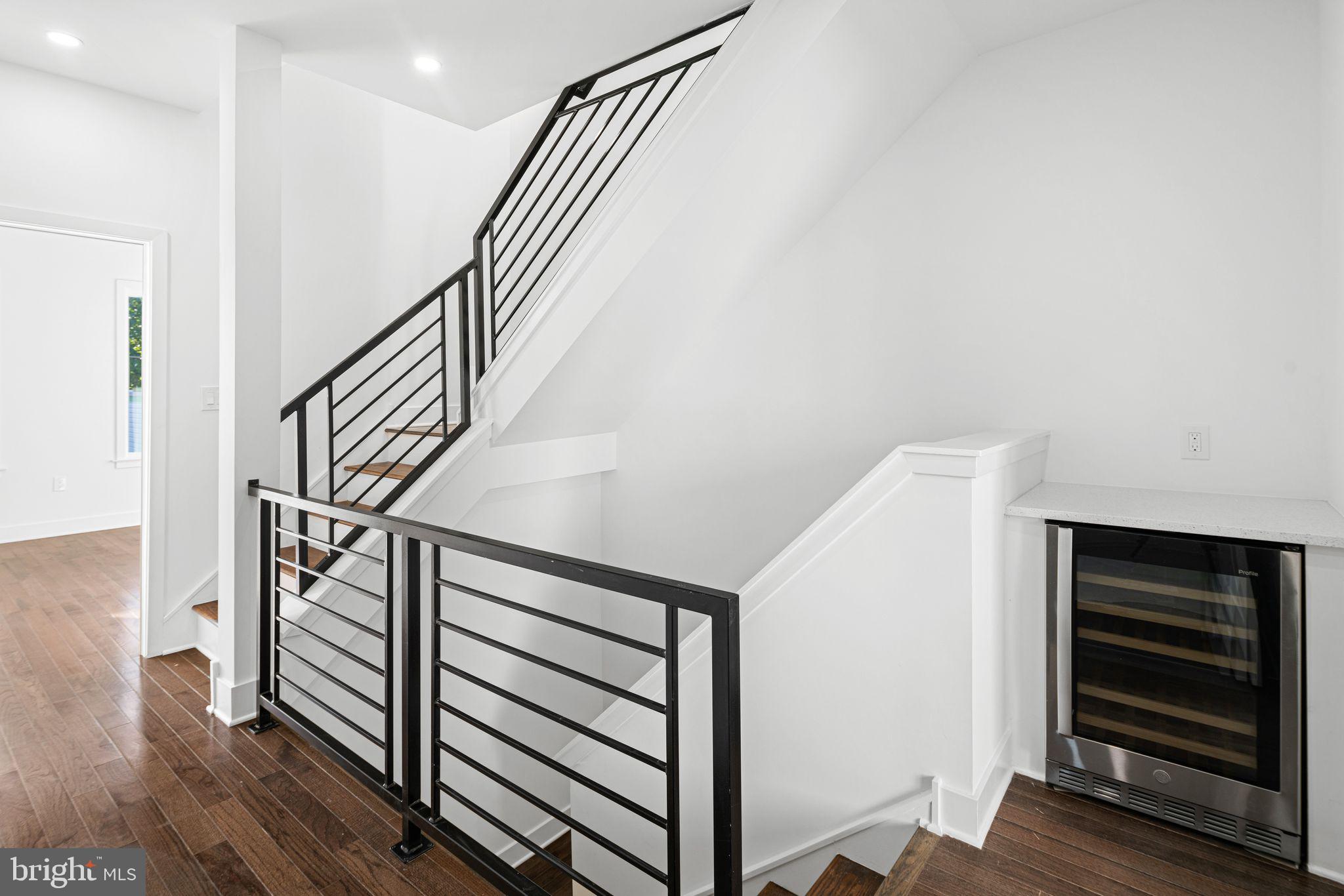 POINT BREEZE - Residential