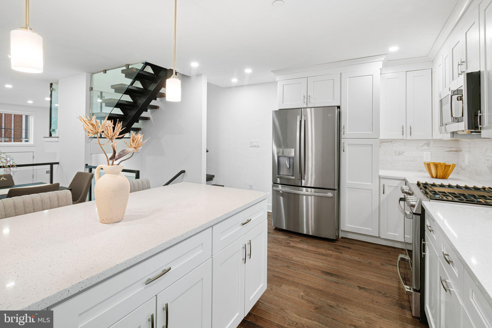 POINT BREEZE - Residential