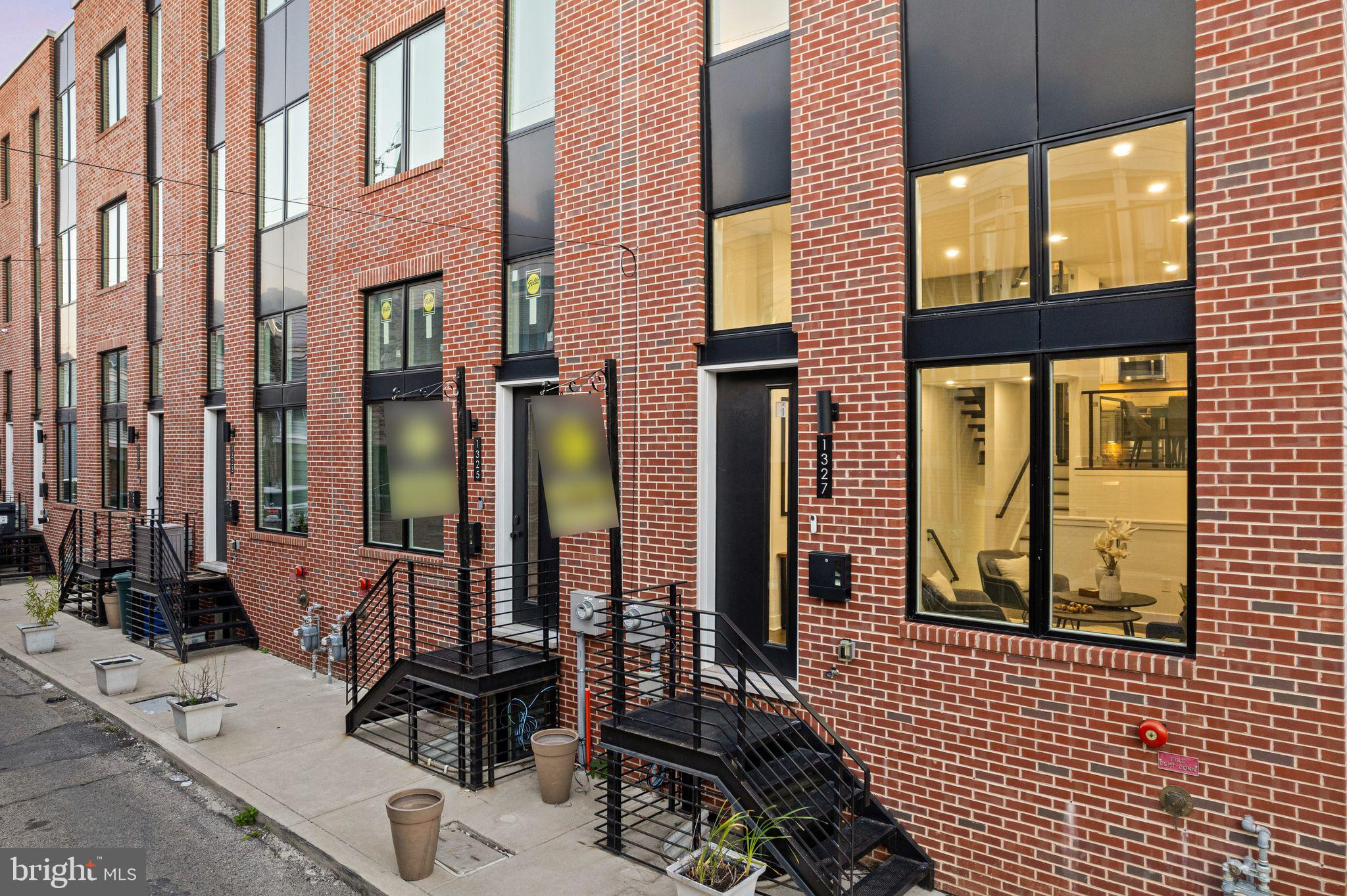 POINT BREEZE - Residential