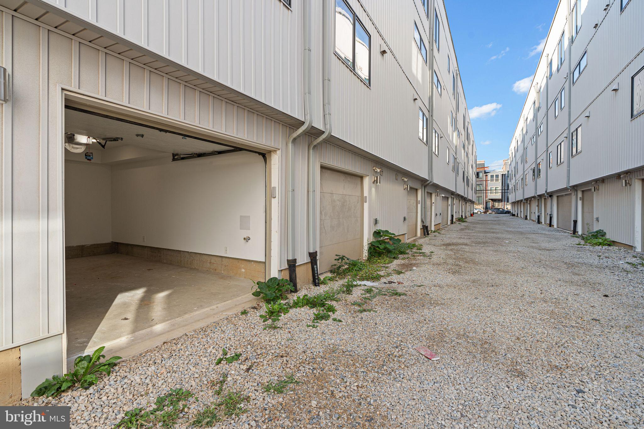 POINT BREEZE - Residential