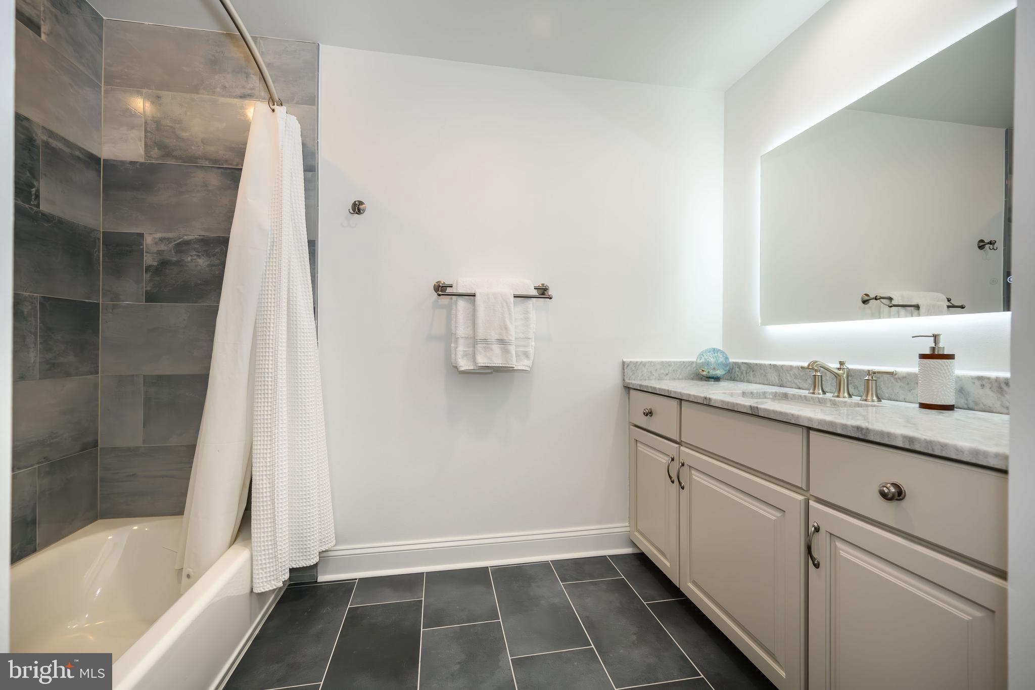 HOMEPORT - Residential