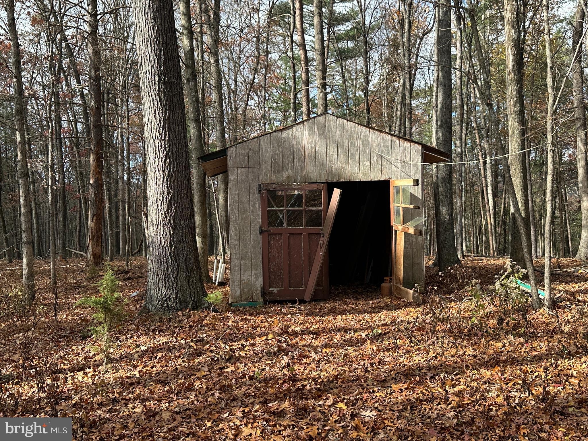 CACAPON MOUNTAIN RETREAT - Land
