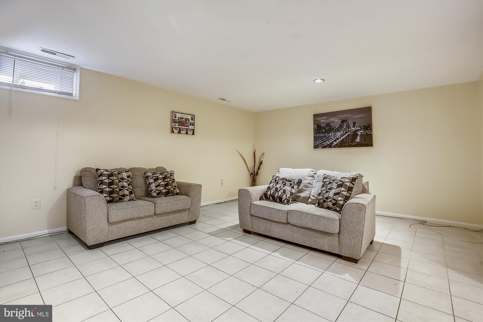 CHURCHILL TOWN SECTOR - Residential