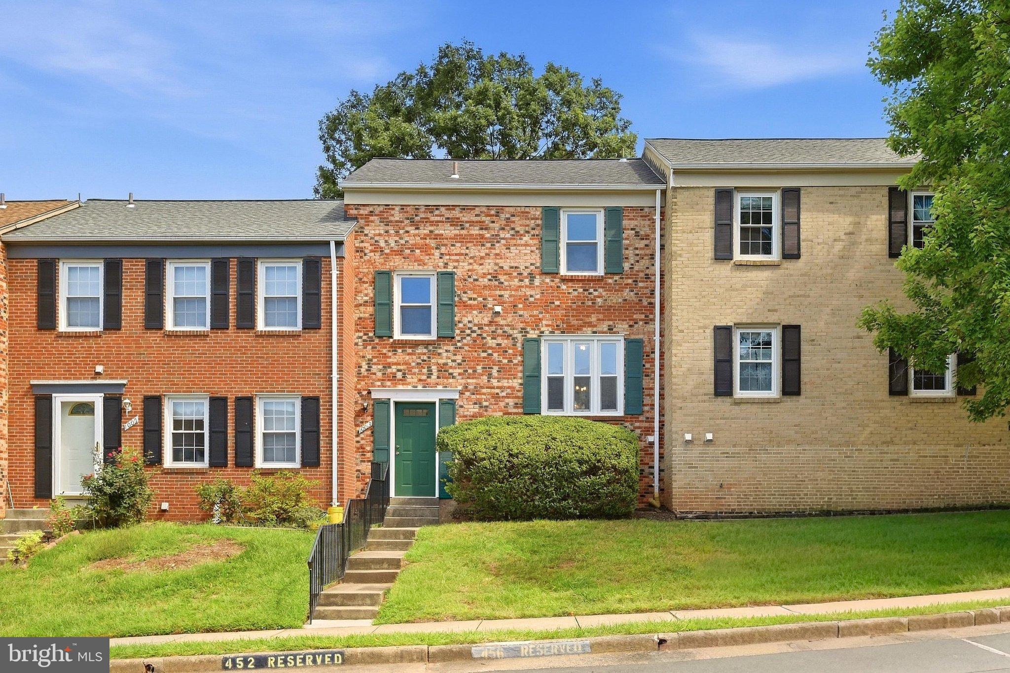 1003 SALISBURY COURT