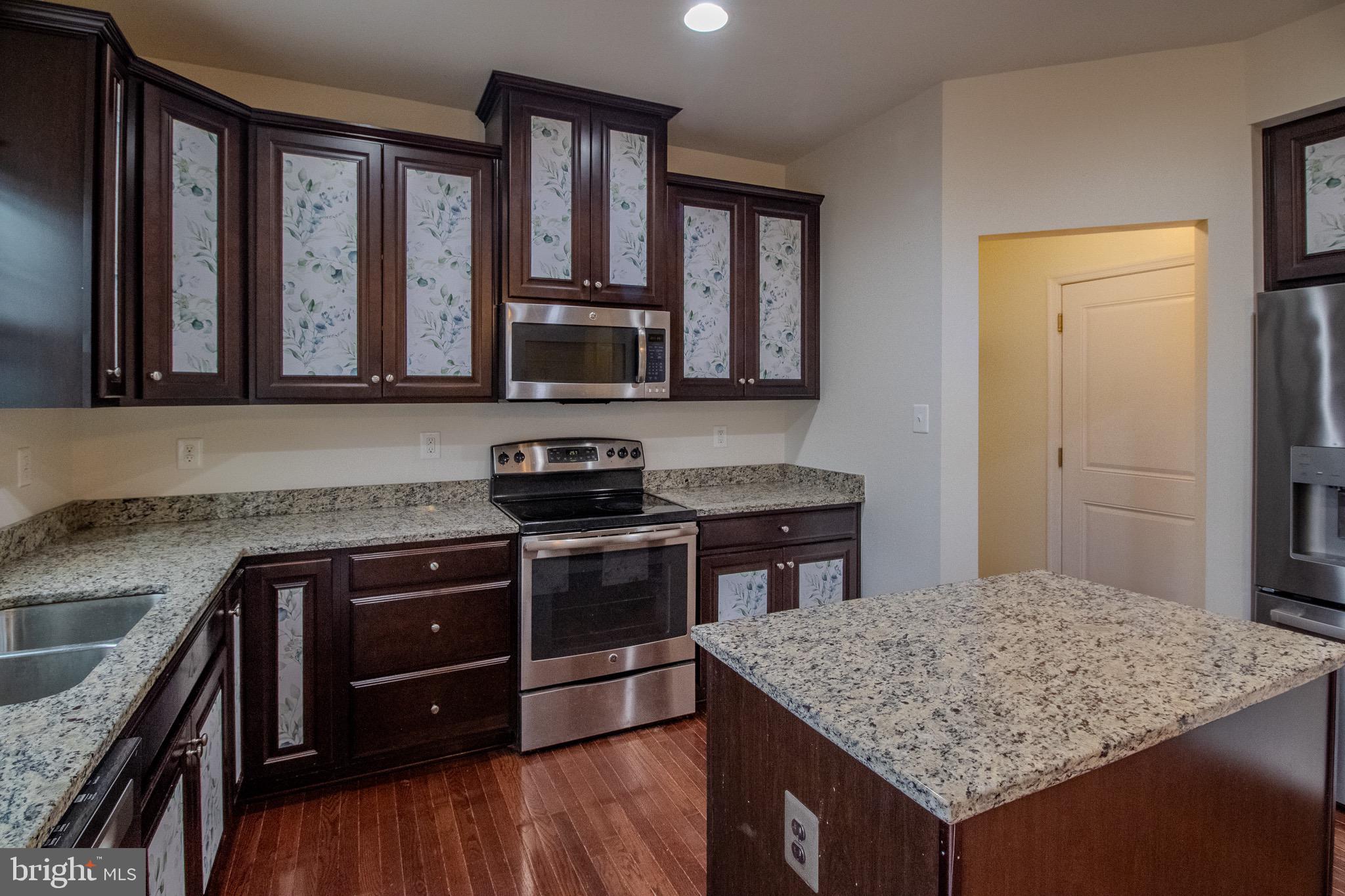 POTOMAC STATION - Residential