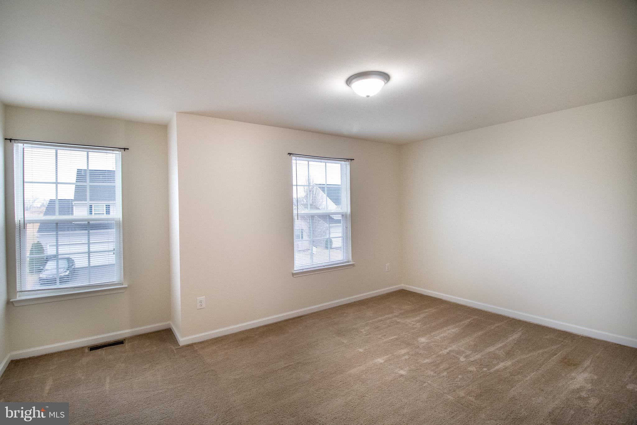 POTOMAC STATION - Residential