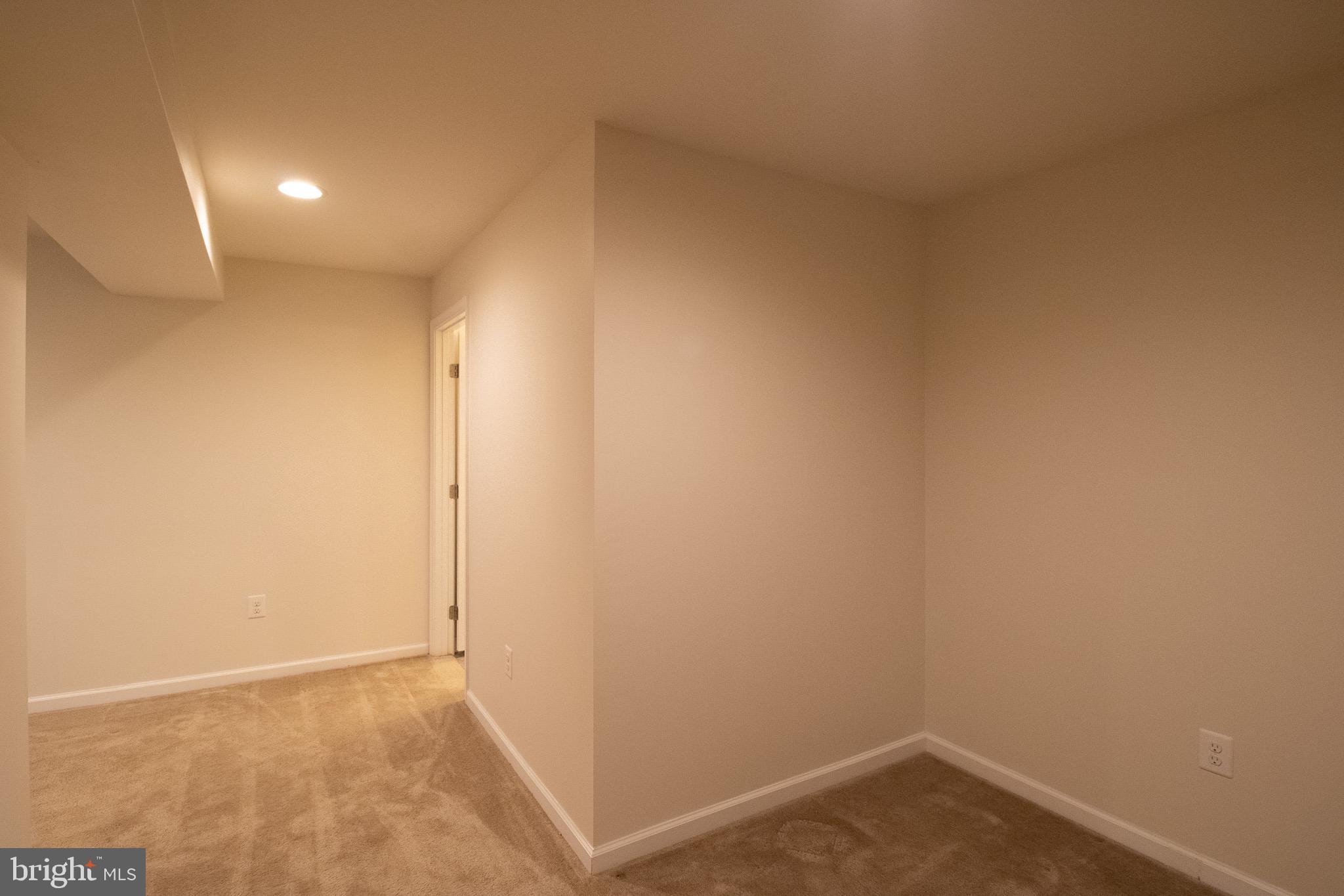 POTOMAC STATION - Residential