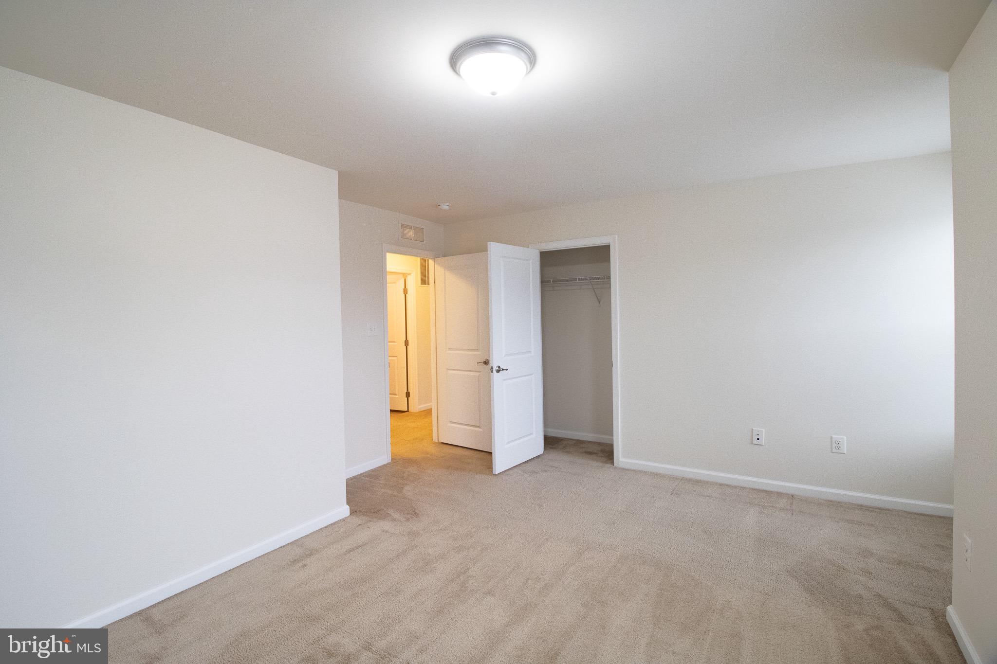 POTOMAC STATION - Residential