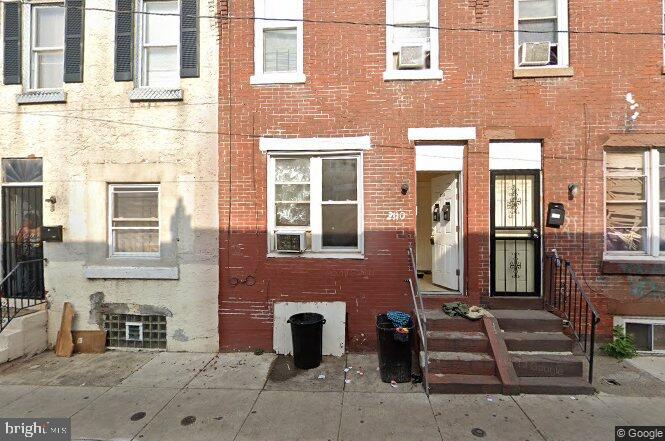 Welcome to this duplex 1 bedroom / 1 bathroom with the first united rented at $895/month with a private tenant and the second unit is a 1 Br / 1bath and is rented $1300 PHA. All occupied properties will be sold with tenants in place. Property is in very good condition, and was renovated in 2024 and are well maintained. The property has lead test, a rental license and is a good quality rental. All offers will be presented.. Buyer is responsible for u/o, and proof of funds required with all offers. All offers will be presented, and it must be a written offer.