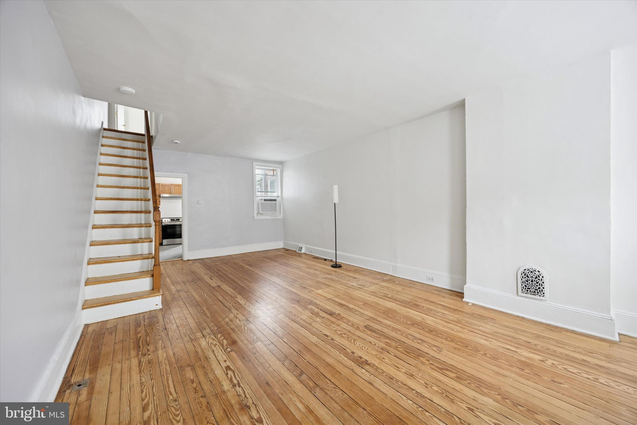 KENSINGTON - Residential