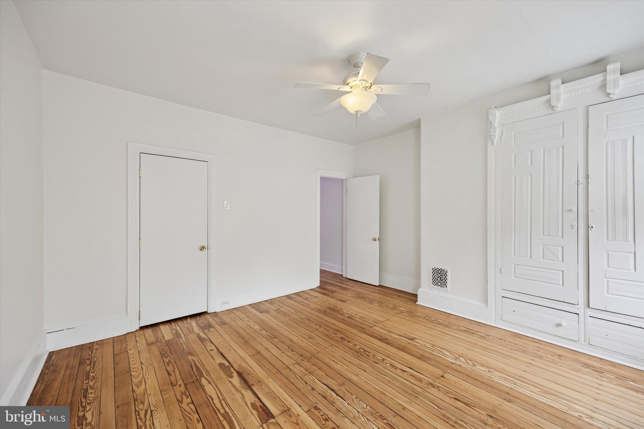 KENSINGTON - Residential