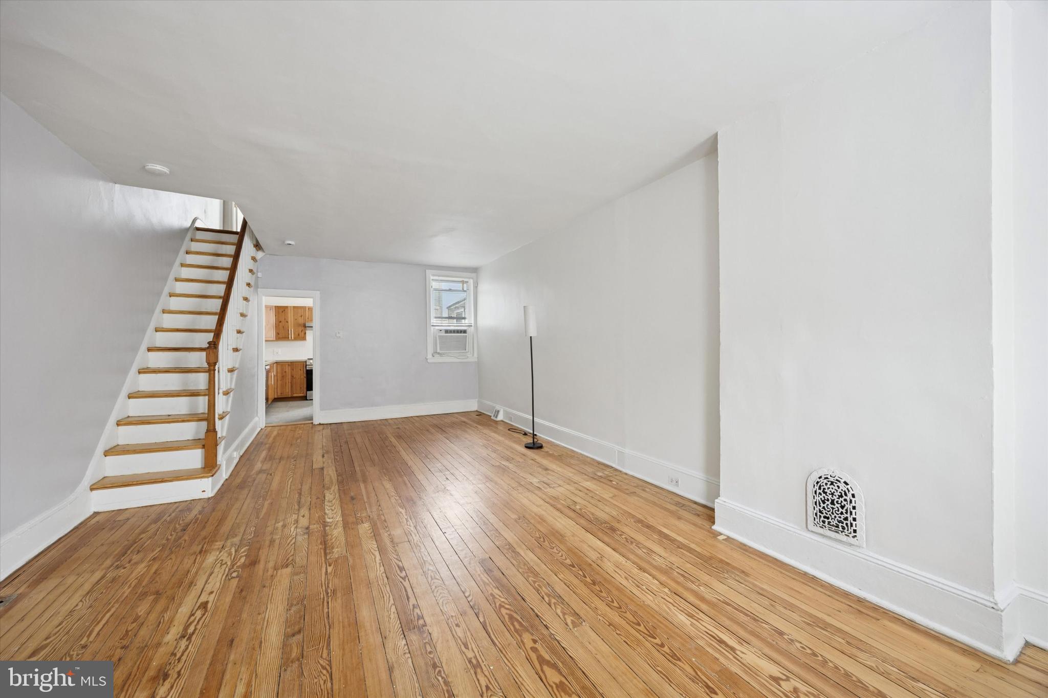 KENSINGTON - Residential