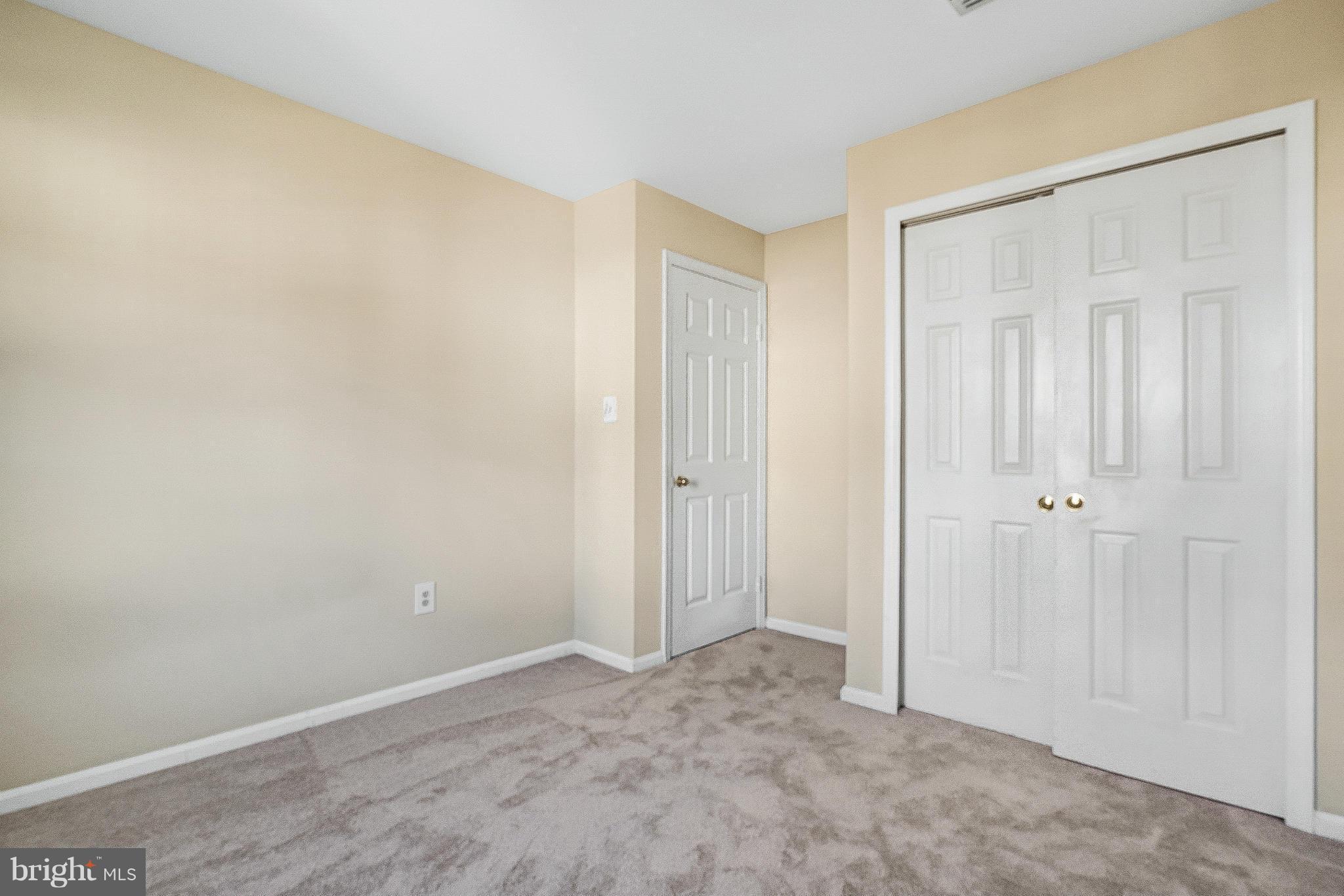 CLIFTON TOWNES - Residential